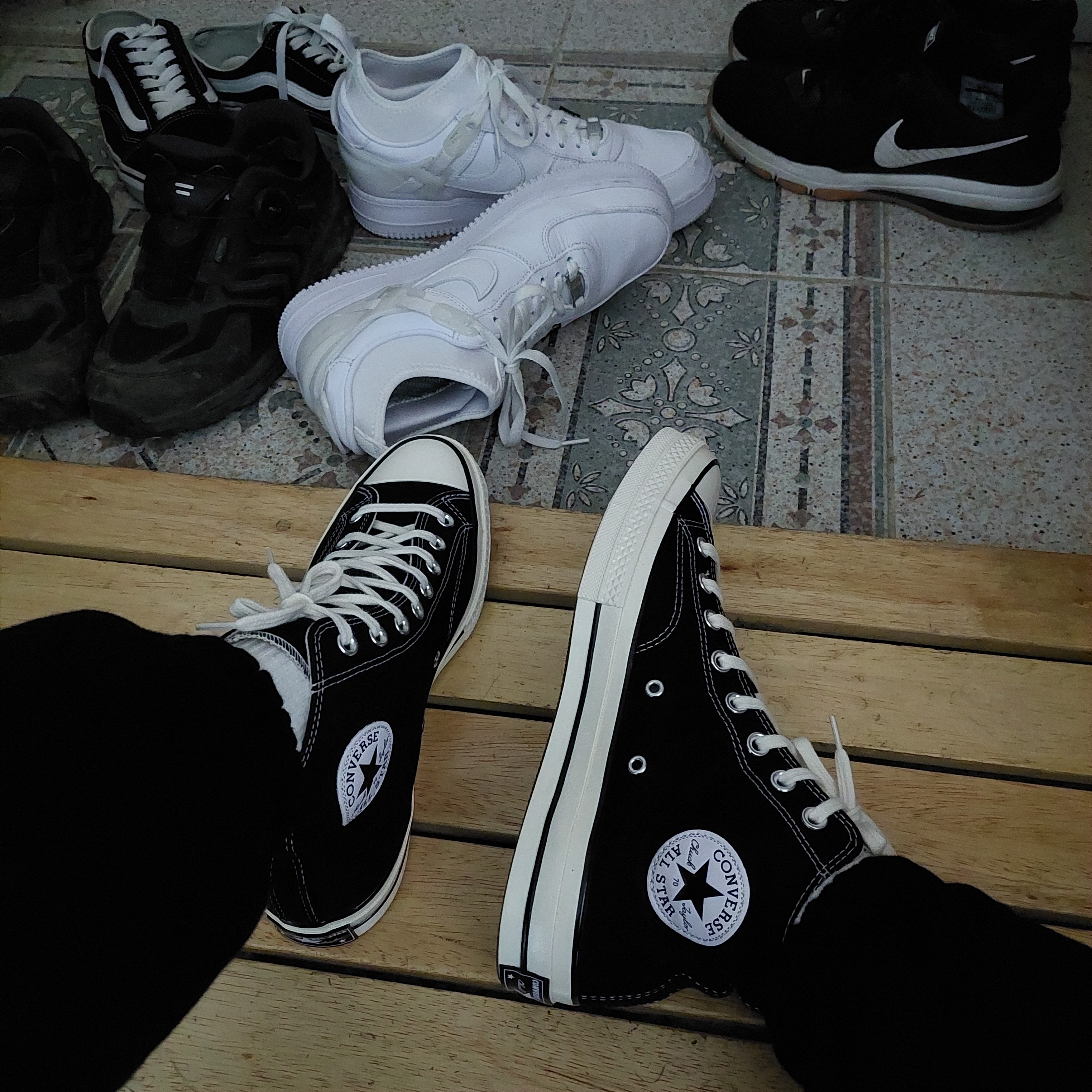 Converse Chuck 70 Hi Black 착용 스타일 - 3