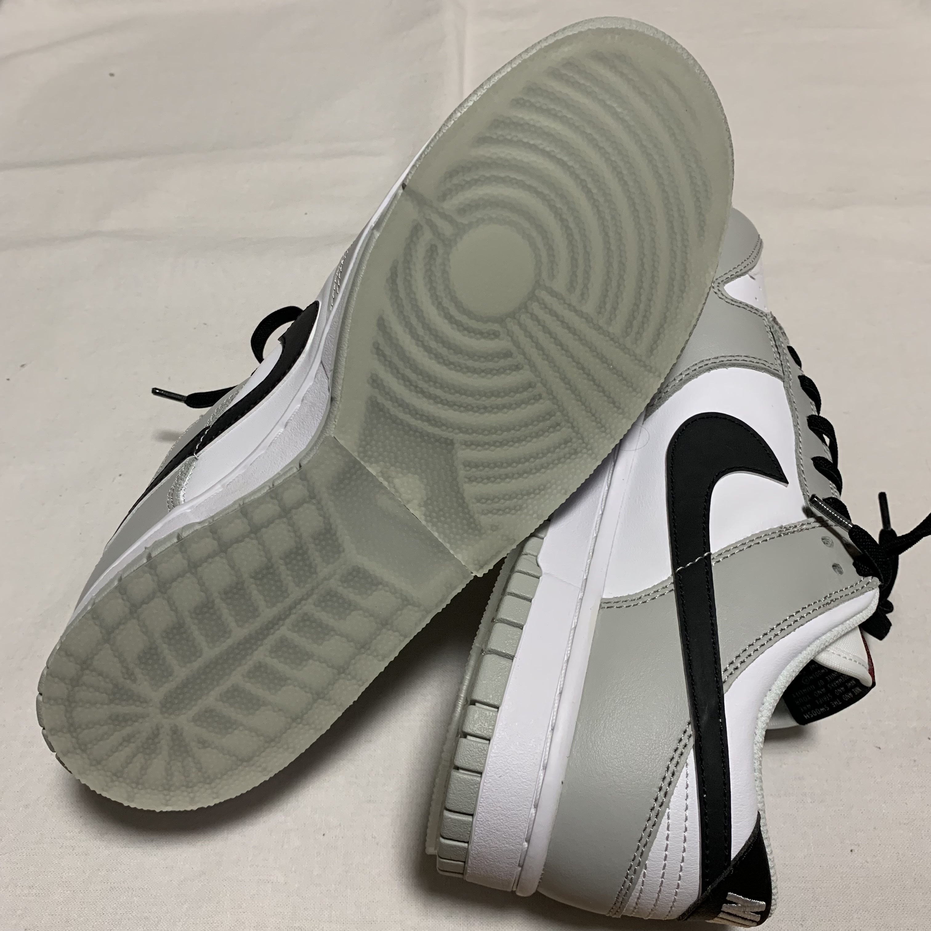 Nike Dunk Low Retro SE Jackpot Grey Fog 착용 스타일