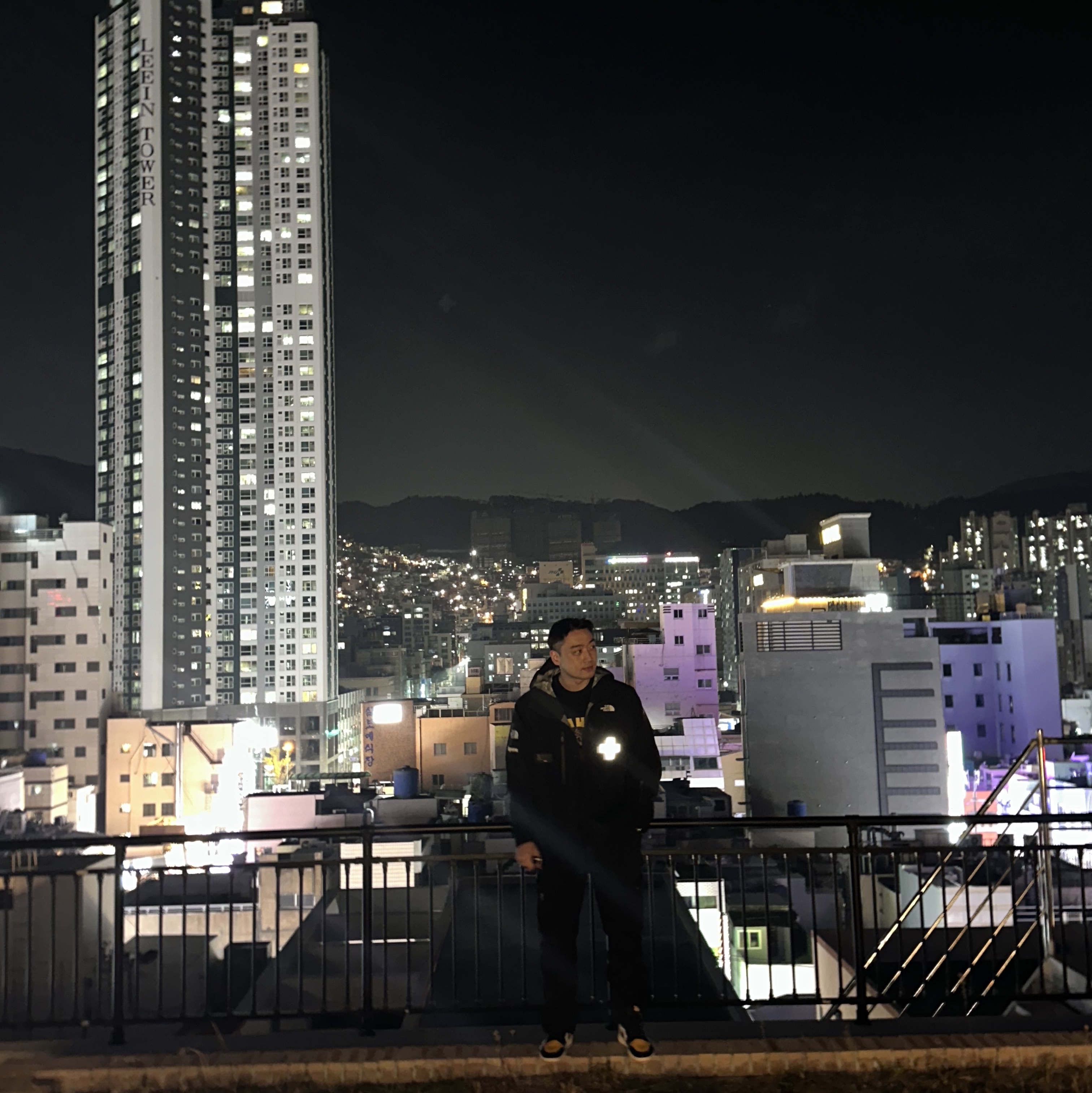 Supreme x The North Face Summit Series Rescue Mountain Pro Jacket Black - 22SS, Jordan 1 Retro High OG Taxi 착용 스타일 - 1