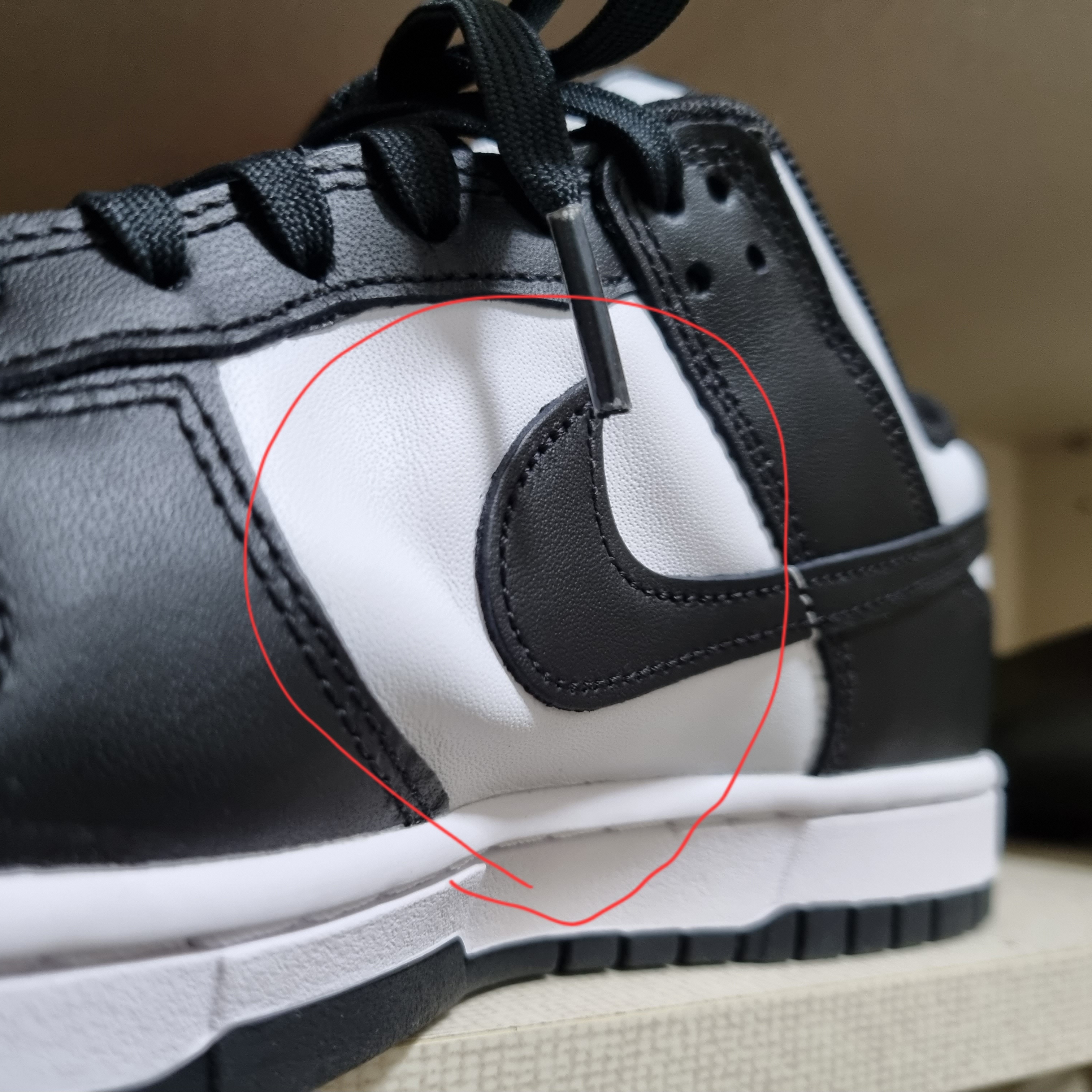 Nike Dunk Low Retro Black 착용 스타일 - 1
