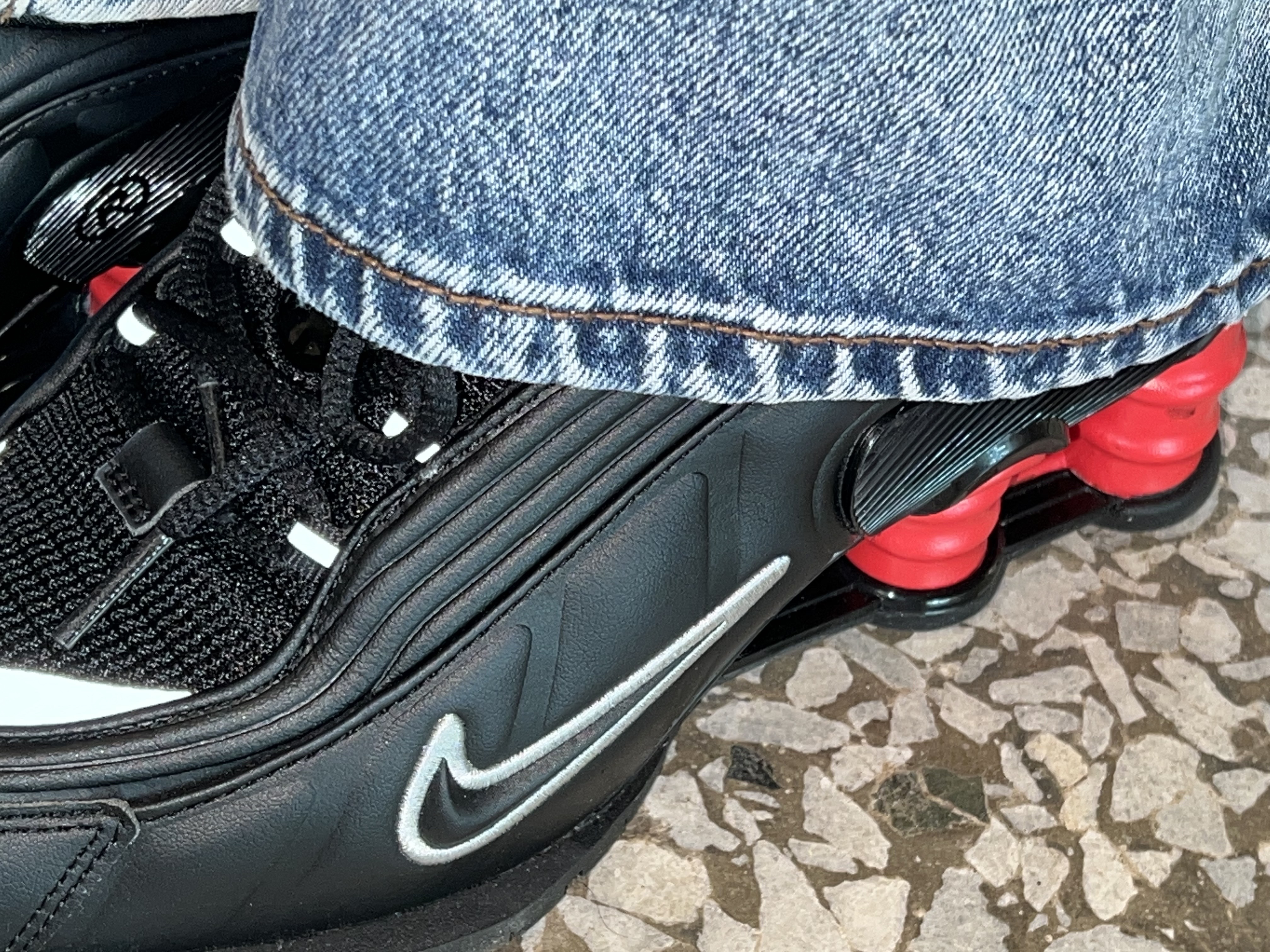 Nike x Martine Rose Shox MR4 Black 착용 스타일