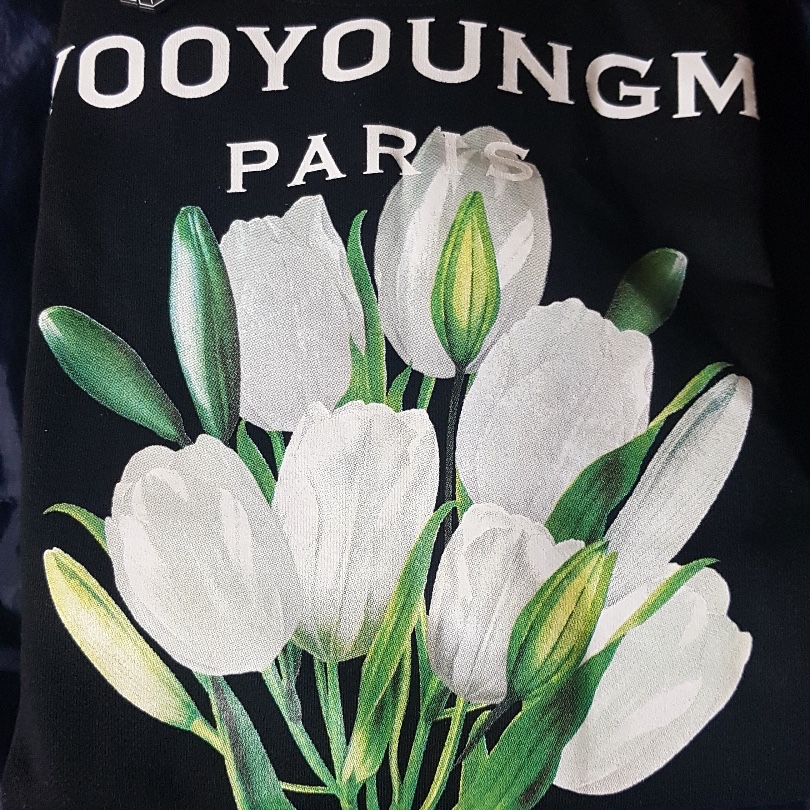 Wooyoungmi Flower Print Back Logo Hoodie Black - 22SS 착용 스타일 - 2