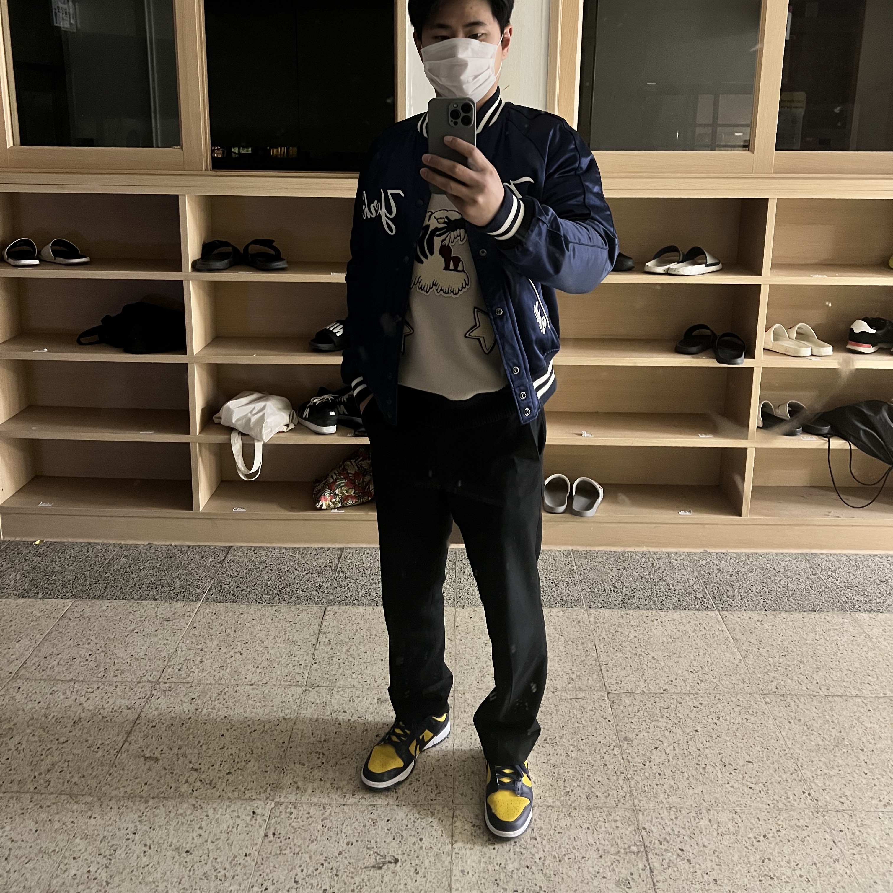Nike Dunk Low Retro Varsity Maize 착용 스타일