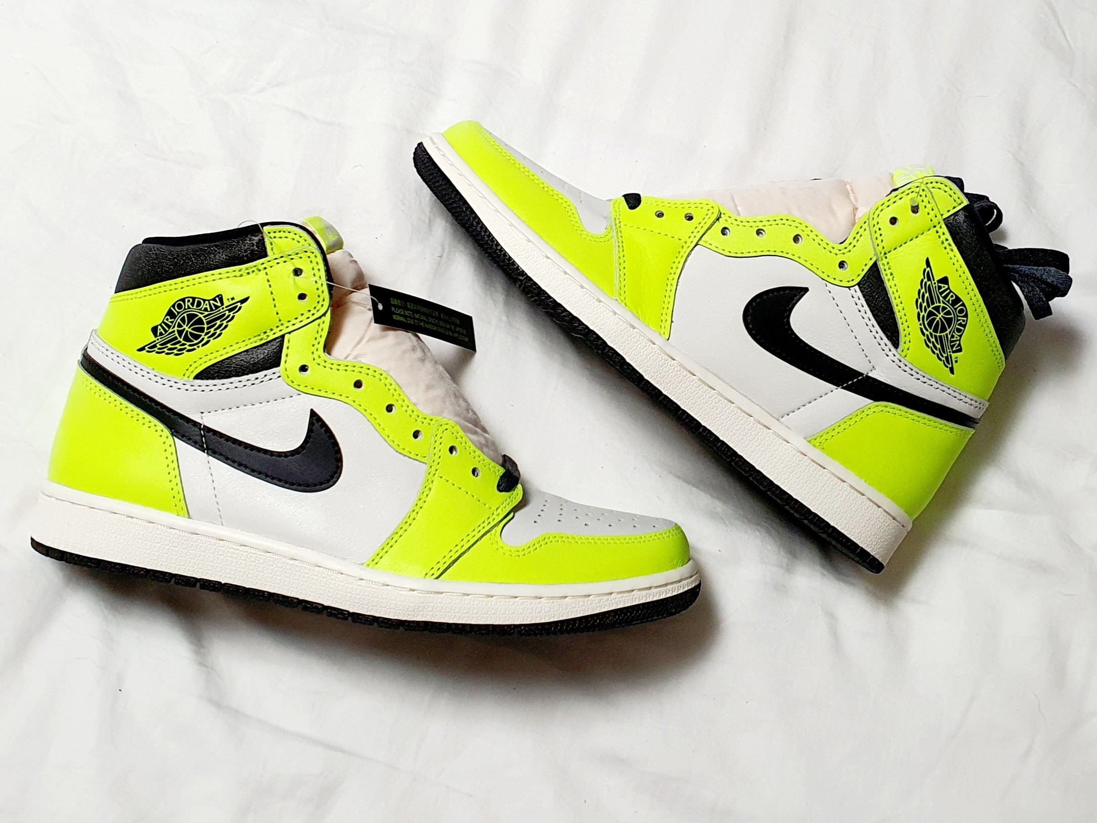 Jordan 1 Retro High OG Volt 착용 스타일 - 2