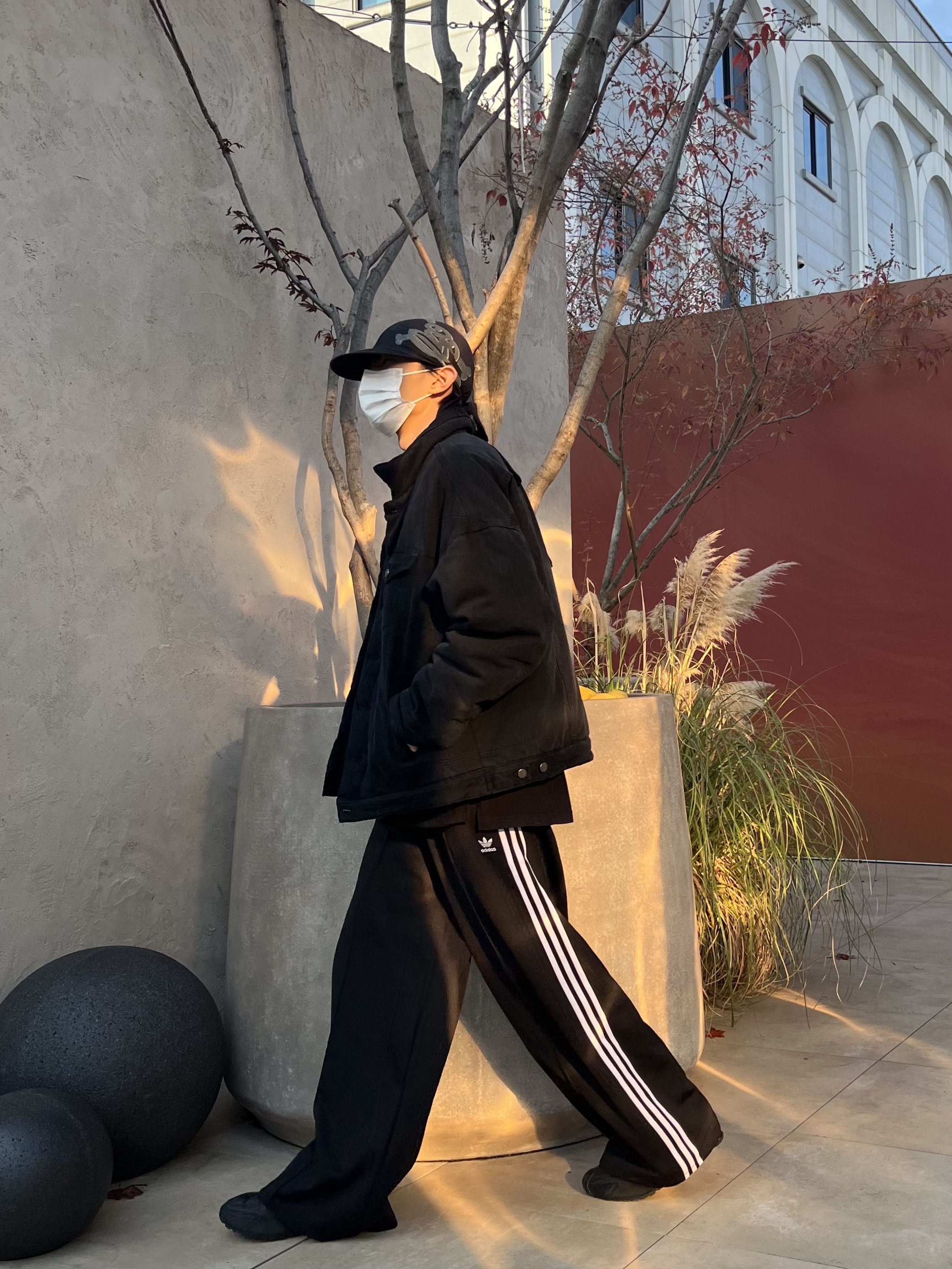 Sansan Gear BLF Durag Cap Black - 22SS, Nike Shox R4 Triple Black 착용 스타일 - 2