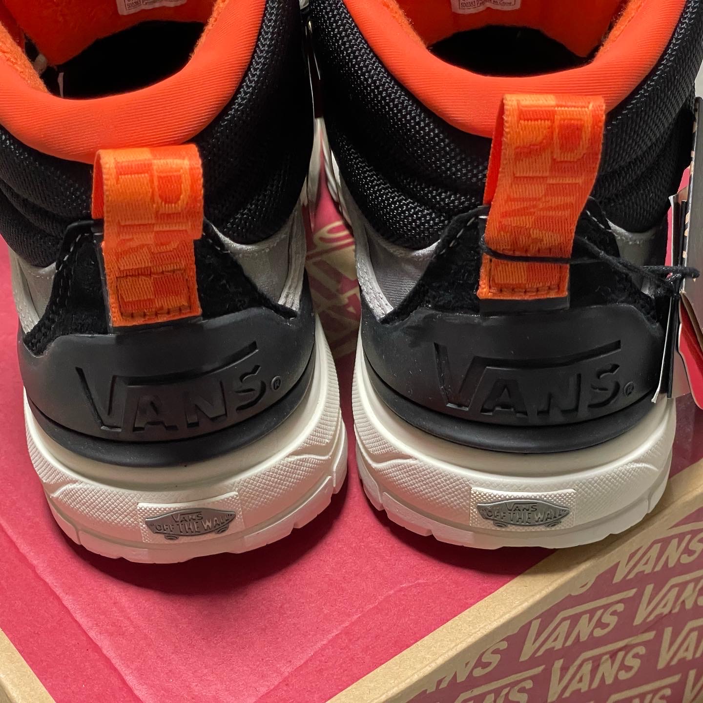 Vans x Napapijri Ultrarange Exo Hi Gore-Tex MTE-2 착용 스타일 - 4