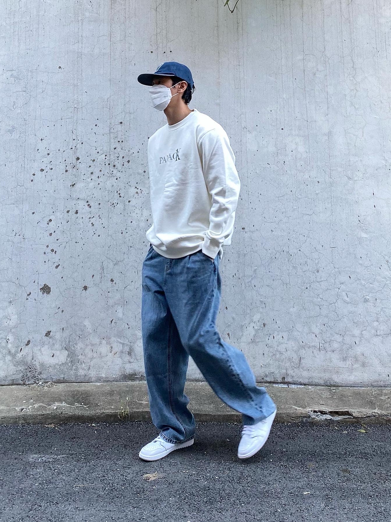 Palace x CK1 Crew Star White - 22SS 착용 스타일 - 3