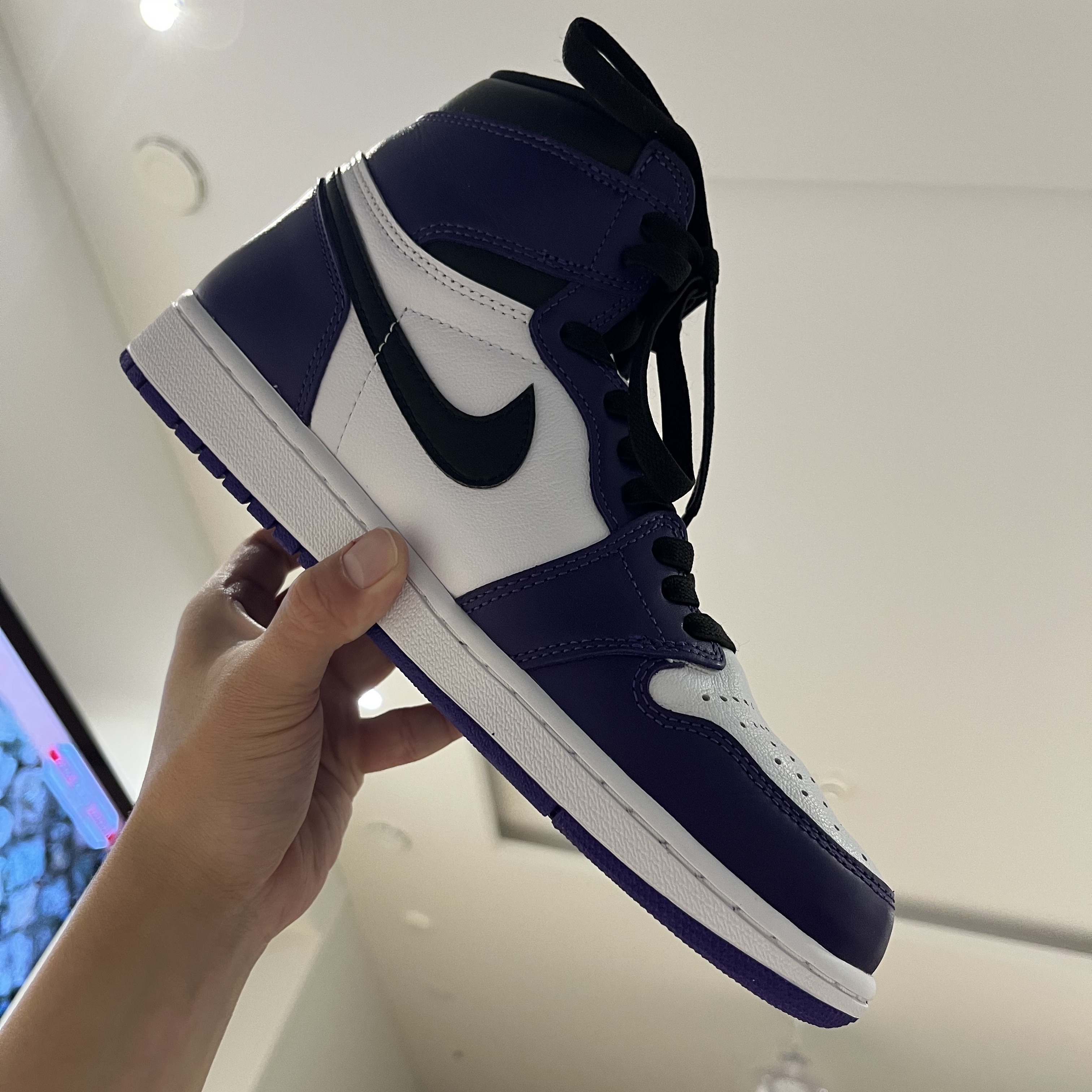 Jordan 1 Retro High OG Taxi, Jordan 1 Retro High OG Court Purple 2020 착용 스타일 - 4