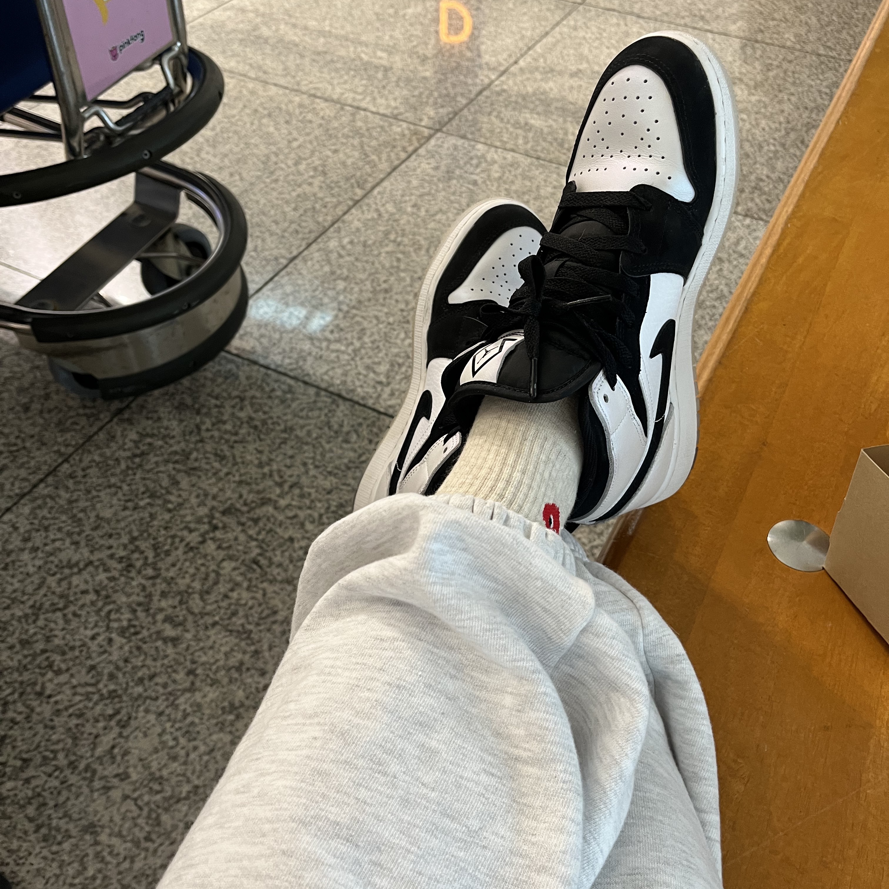 Jordan 1 Mid SE Diamond 착용 스타일 - 3
