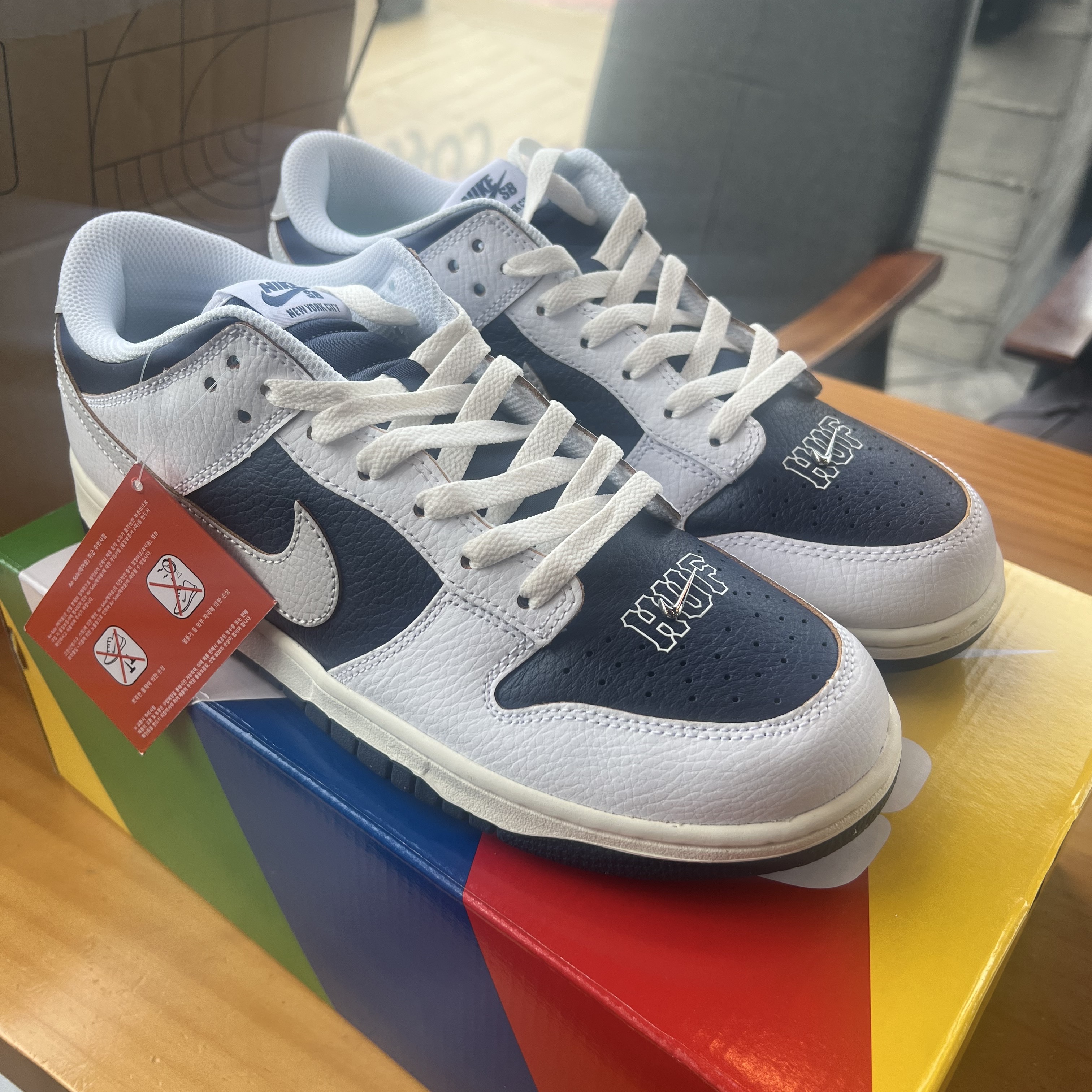 Nike x HUF SB Dunk Low New York 착용 스타일 - 1