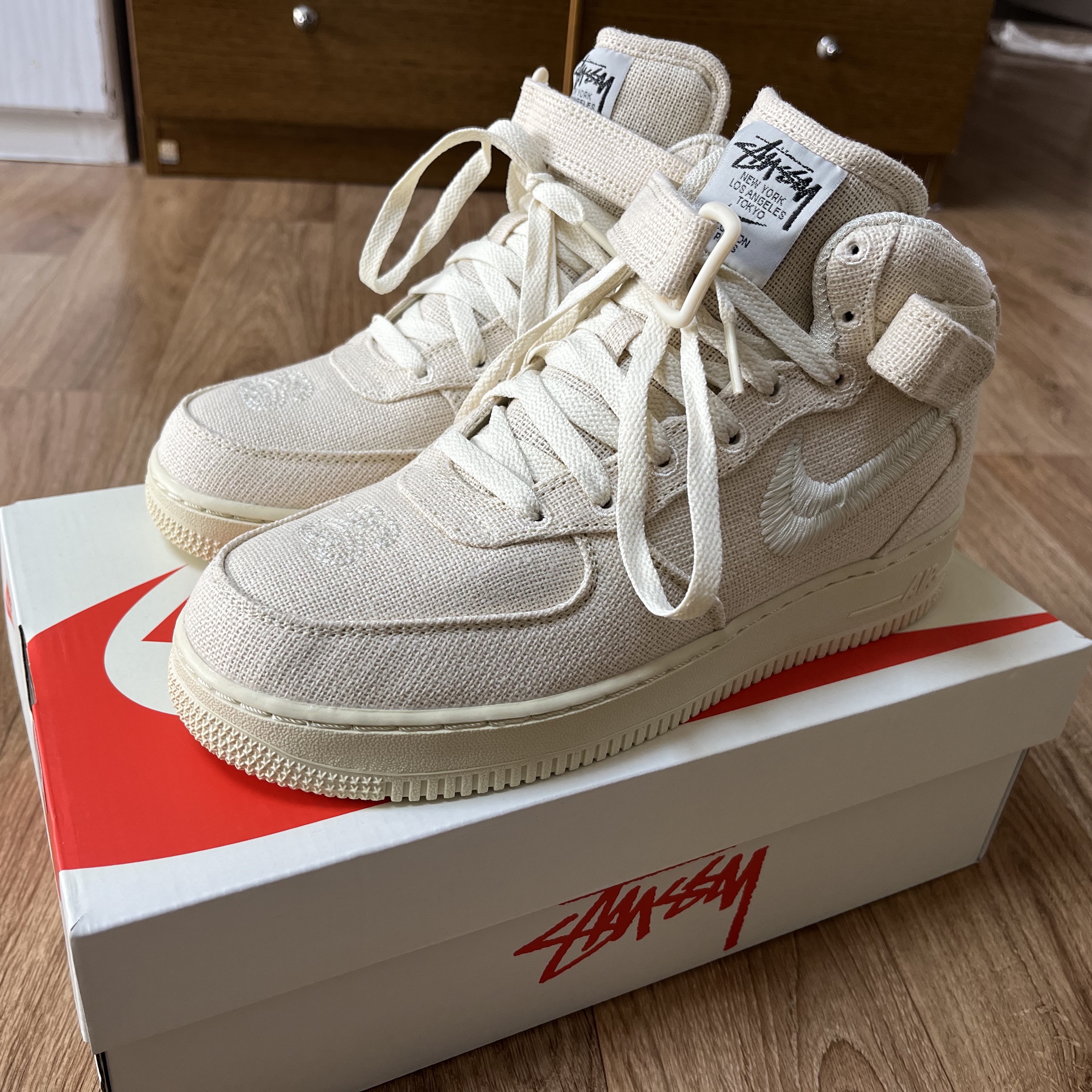 Nike x Stussy Air Force 1 '07 Mid SP Fossil 착용 스타일