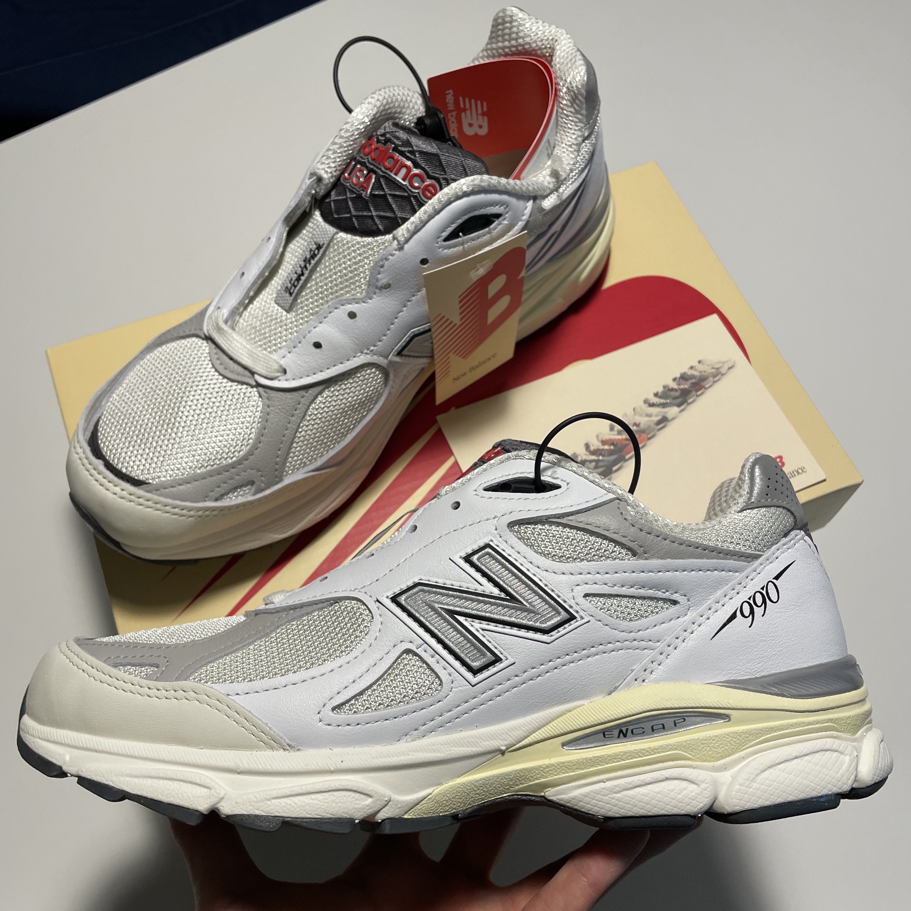 New Balance 990v3 Made in USA Sea Salt 착용 스타일