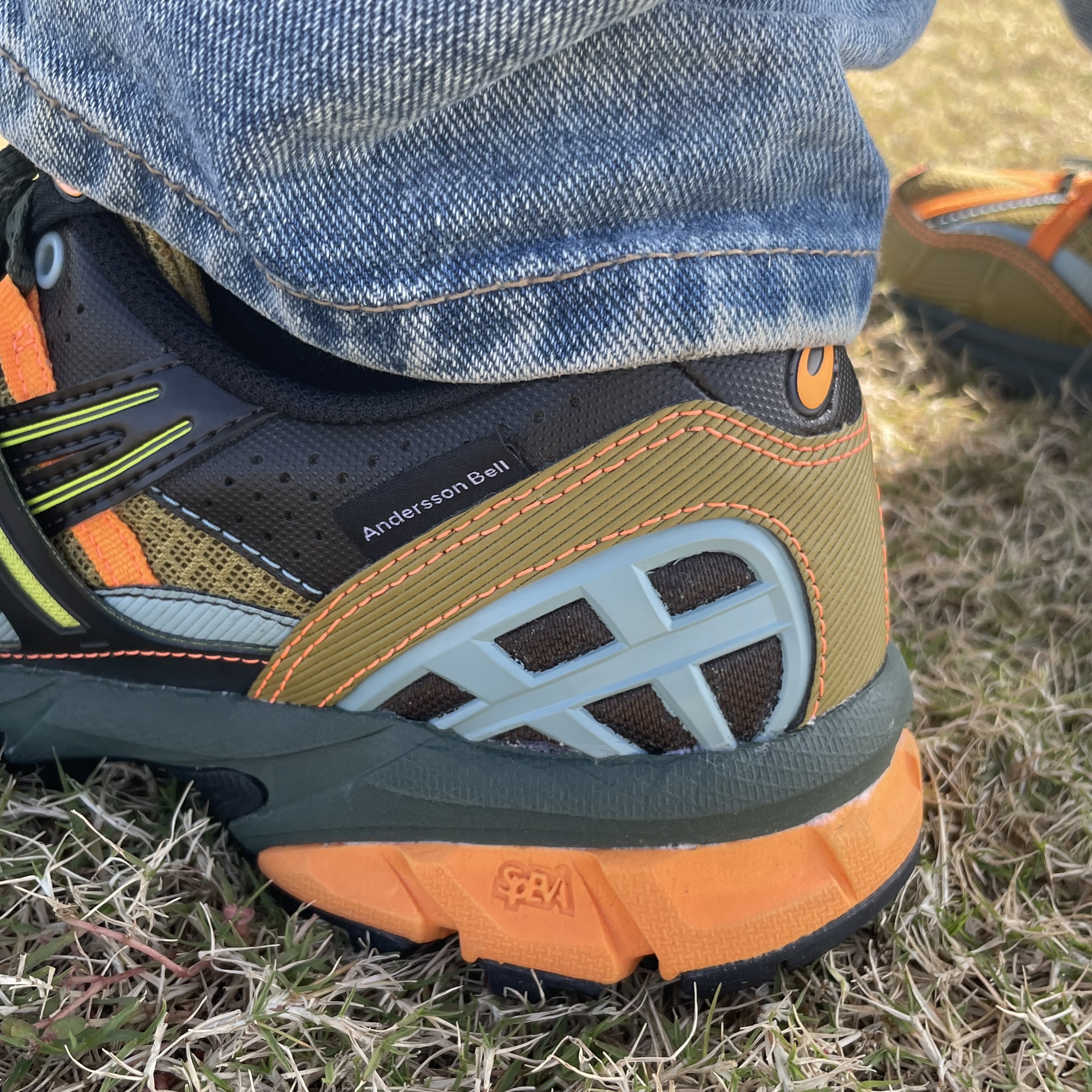 Asics x Andersson Bell Gel-Sonoma 15-50 Olive Oil Dark Brown 착용 스타일
