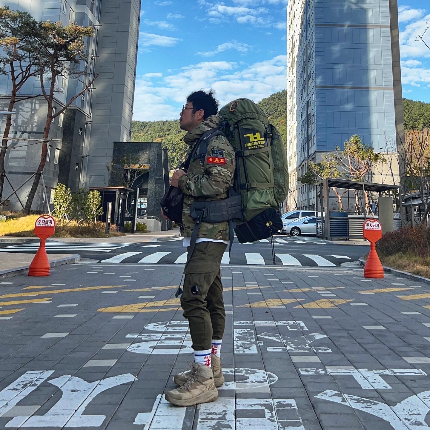 Hoka Kaha Gore-Tex Tan, Arc'teryx LEAF Cold WX Hoody LT Gen 2.1 Multicam 착용 스타일 - 2