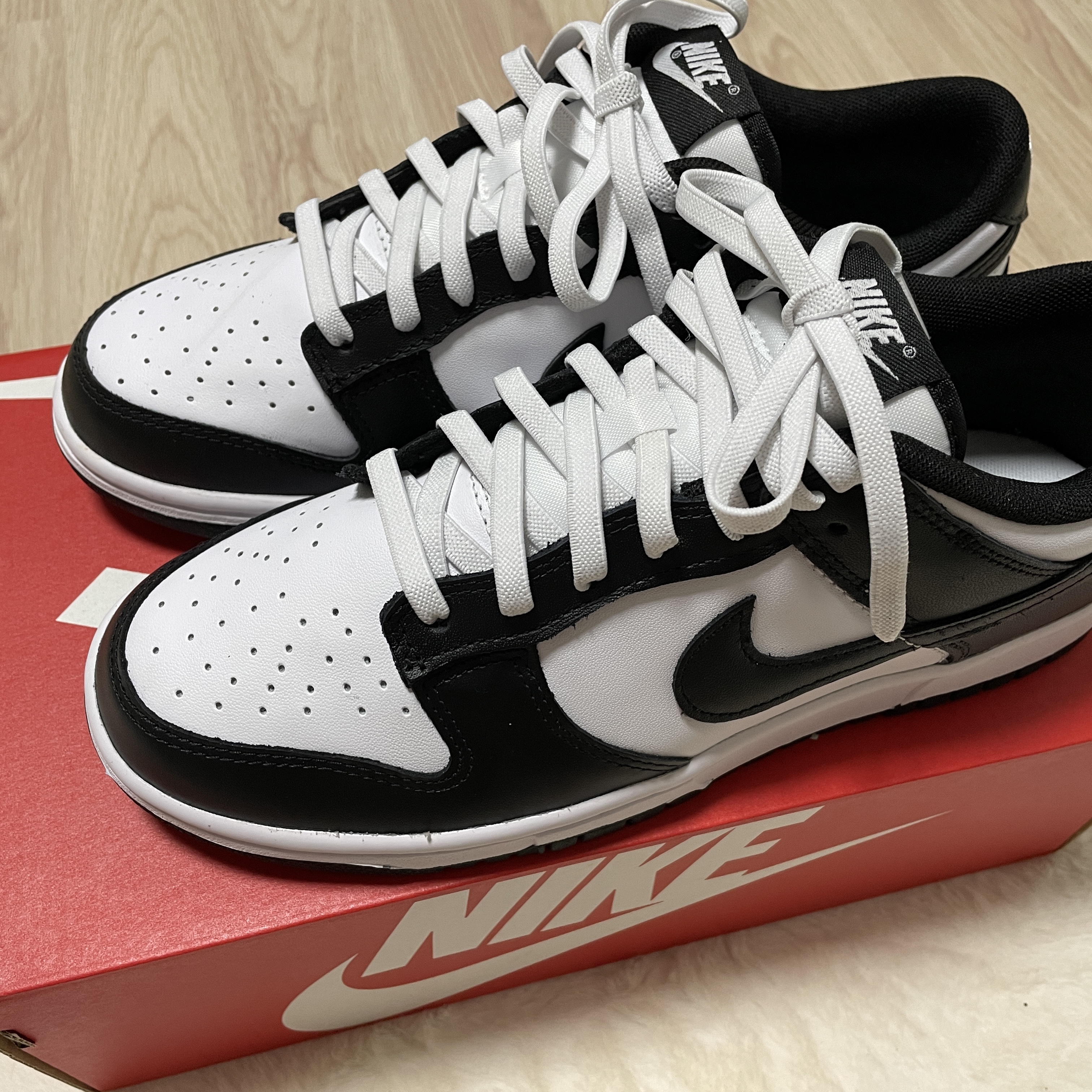 Nike Dunk Low Retro Black 착용 스타일
