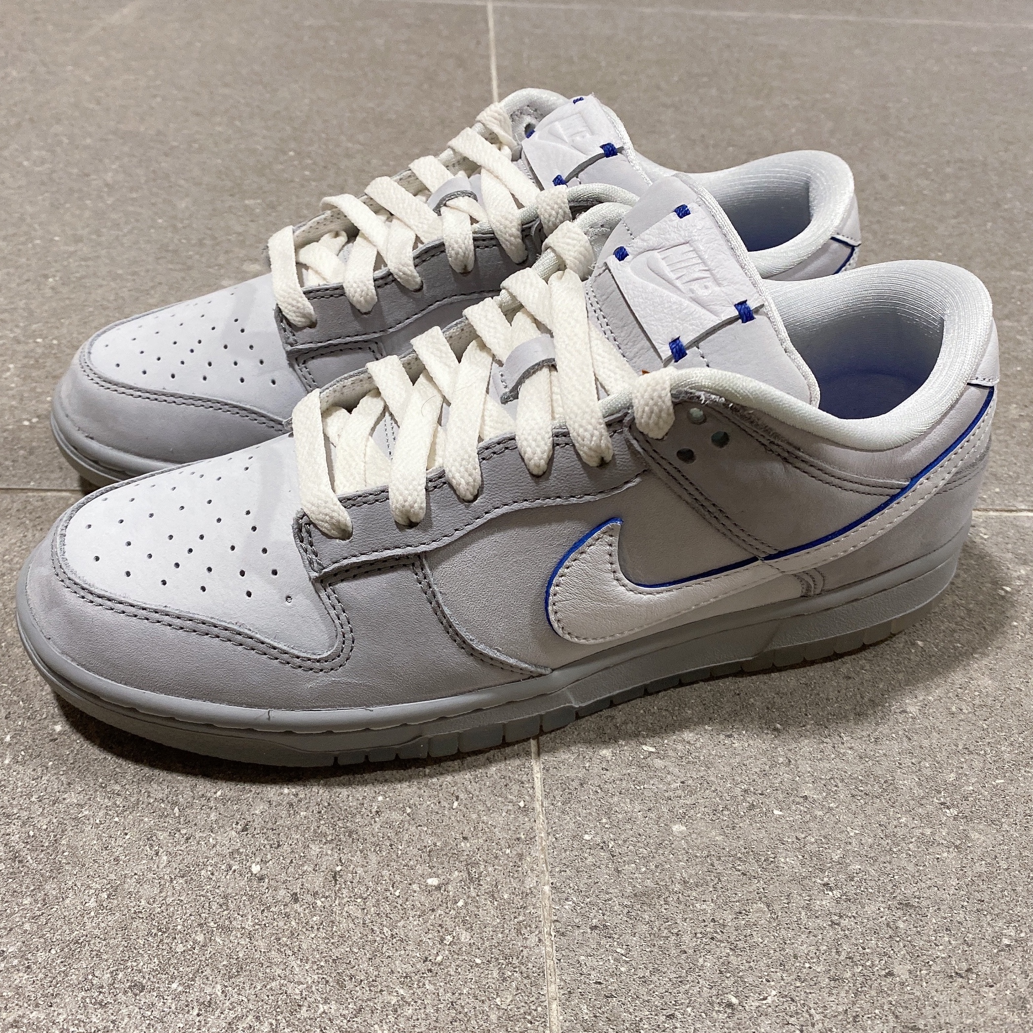 Nike Dunk Low Wolf Grey and Pure Platinum 착용 스타일 - 2