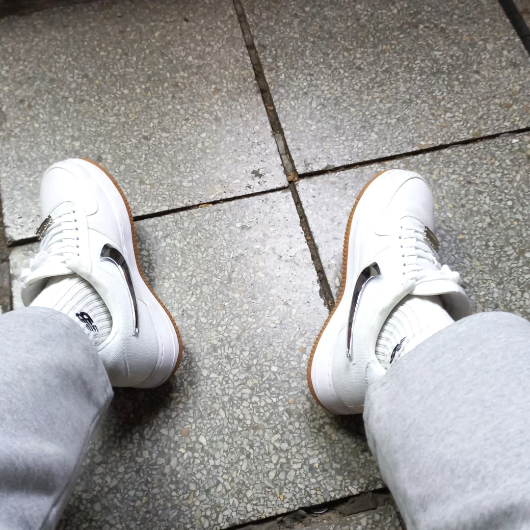 Nike x Travis Scott Air Force 1 Low White 착용 스타일