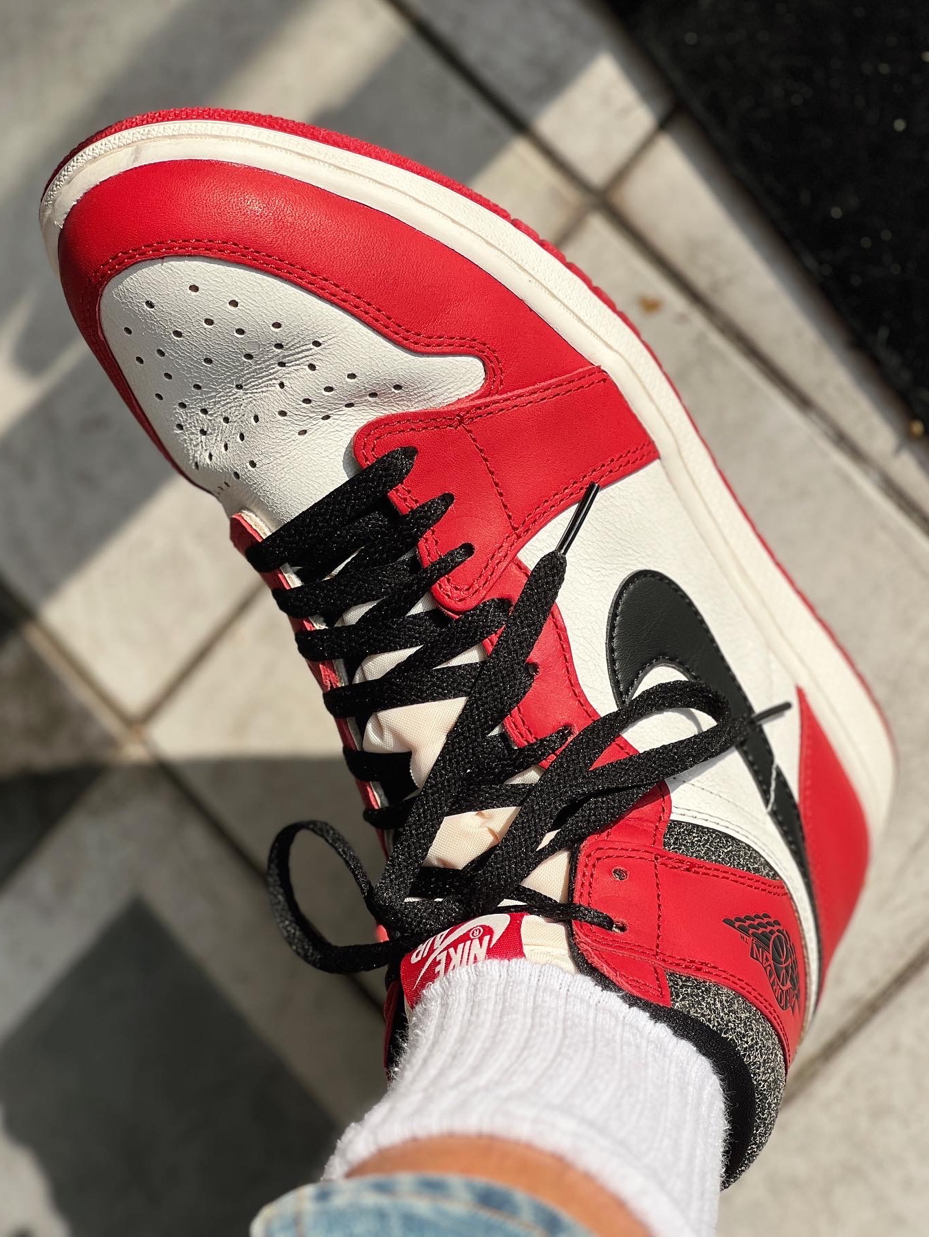 Jordan 1 Retro High OG Chicago 2022 착용 스타일 - 2