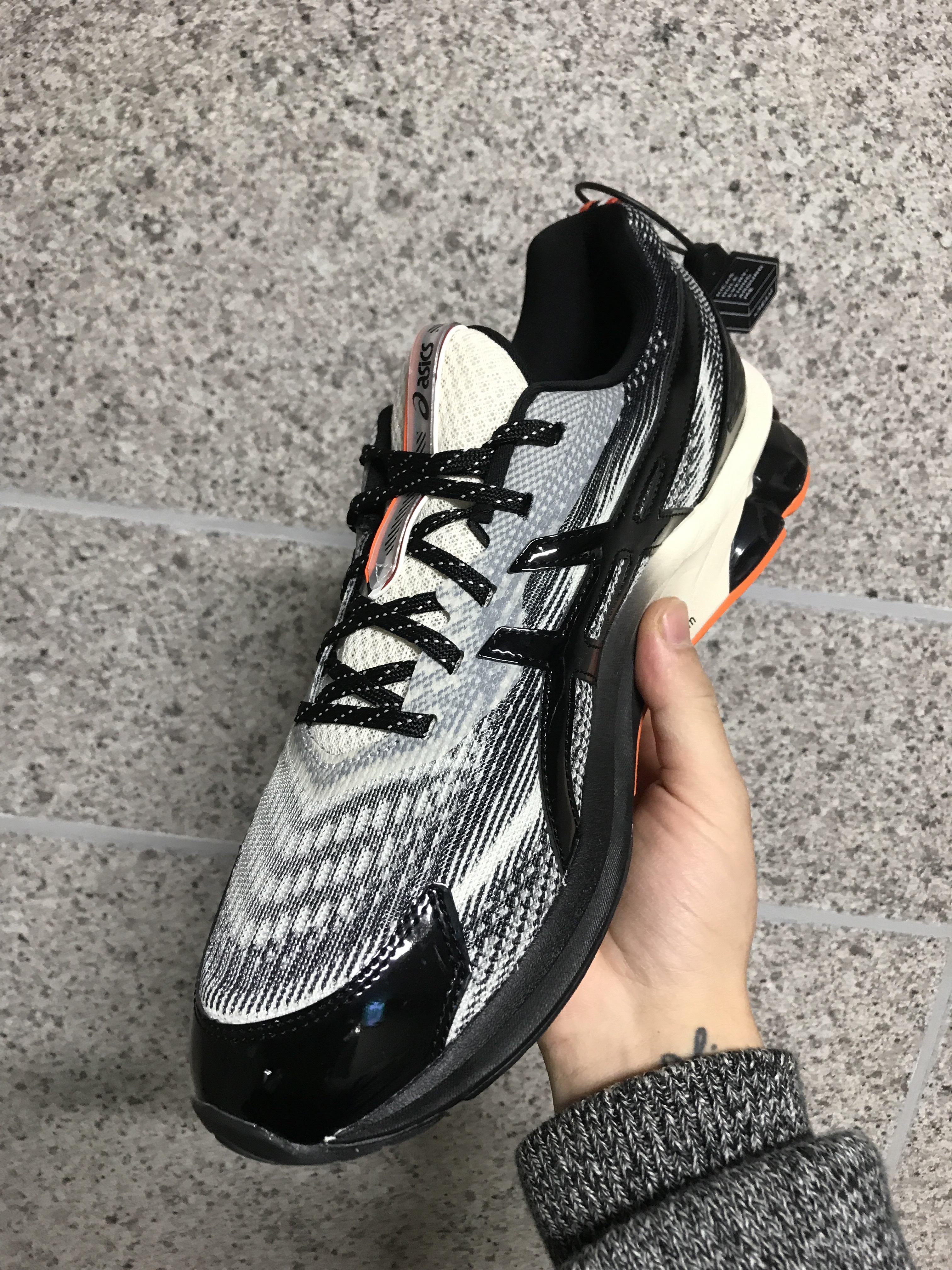 (W) Asics x P.E Nation Gel-Quantum 180 VII Ivory Black 착용 스타일 - 2