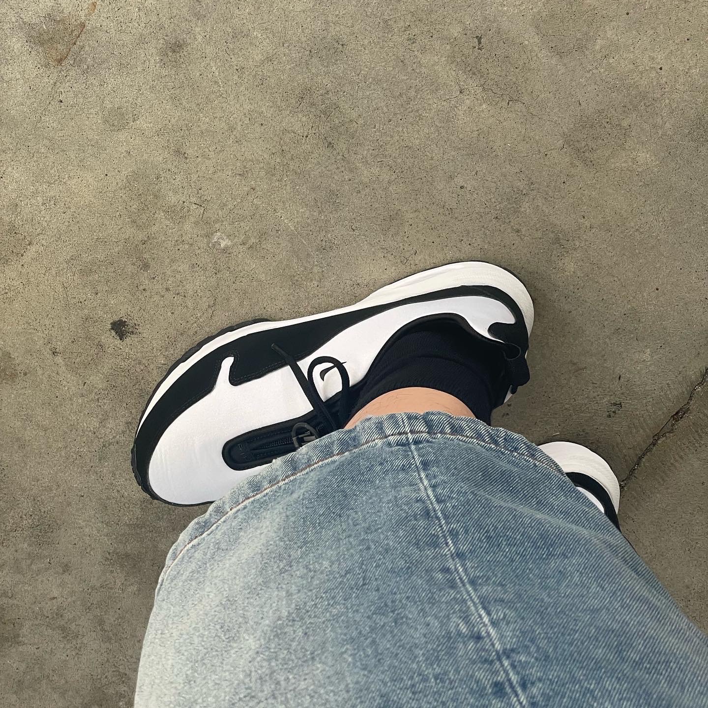 Nike x Comme des Garcons Homme Plus Air Max Sunder SP White Black 착용 스타일 - 1