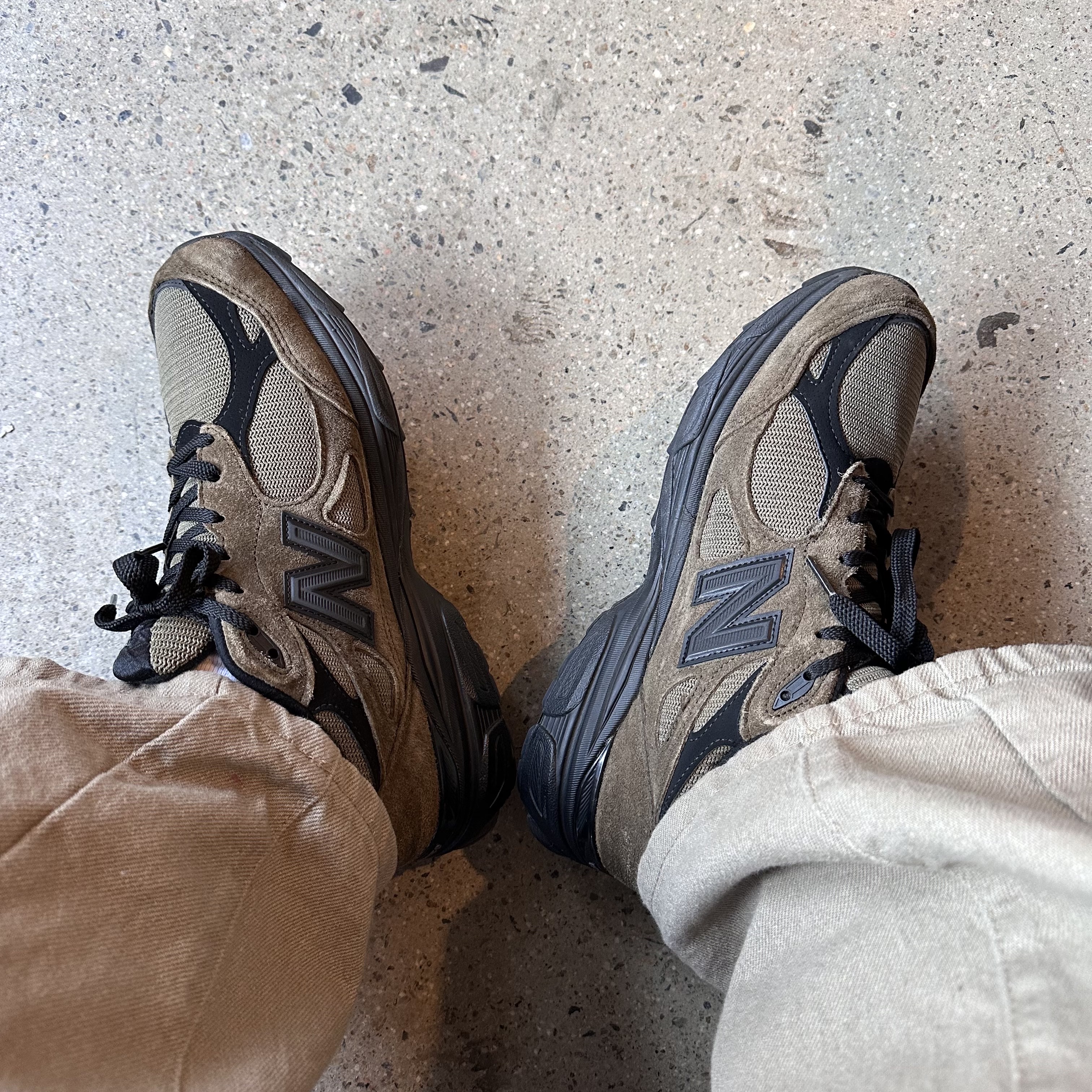 New Balance x JJJJound 990v3 Brown Black 착용 스타일
