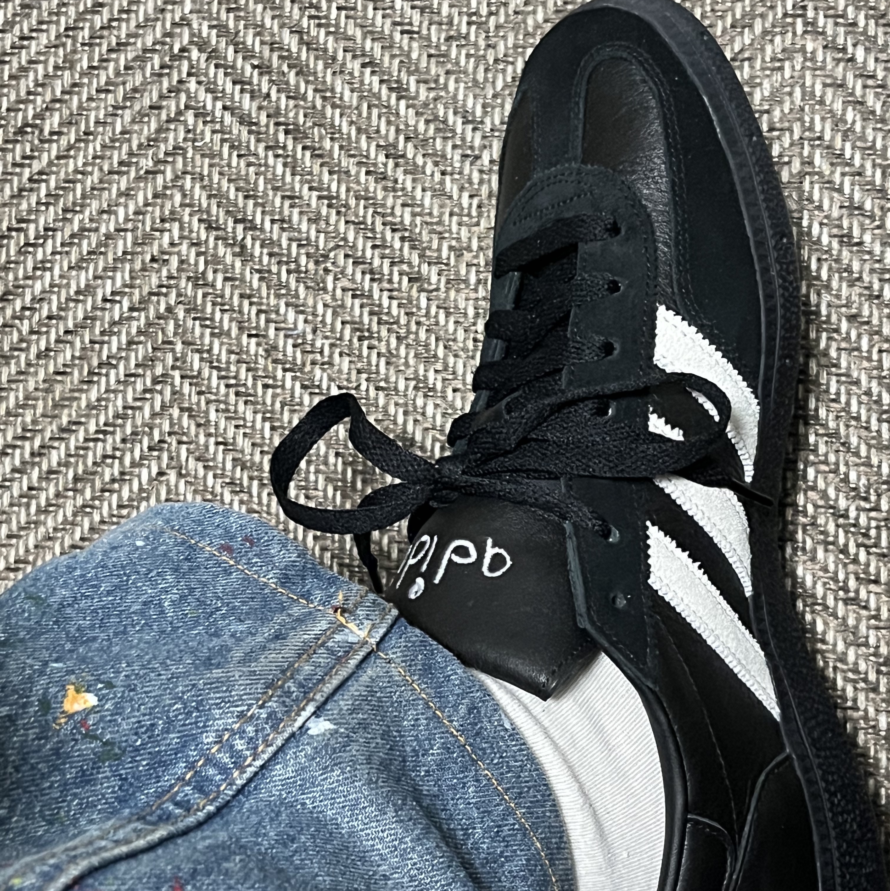 Adidas Spezial Handball Core Black Cloud White 착용 스타일 - 2