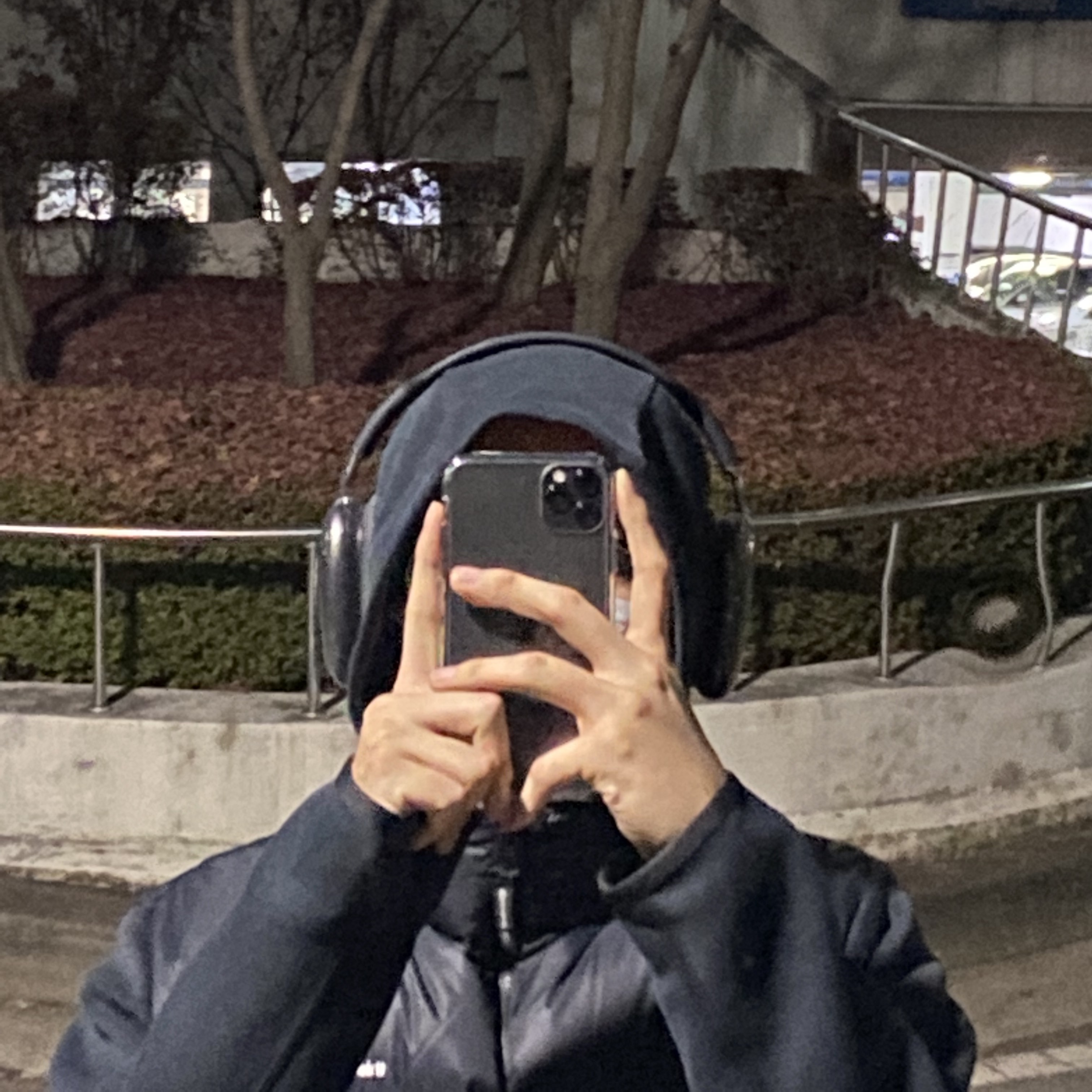 Apple AirPods Max Lightning Space Gray (Korean Ver.) 착용 스타일