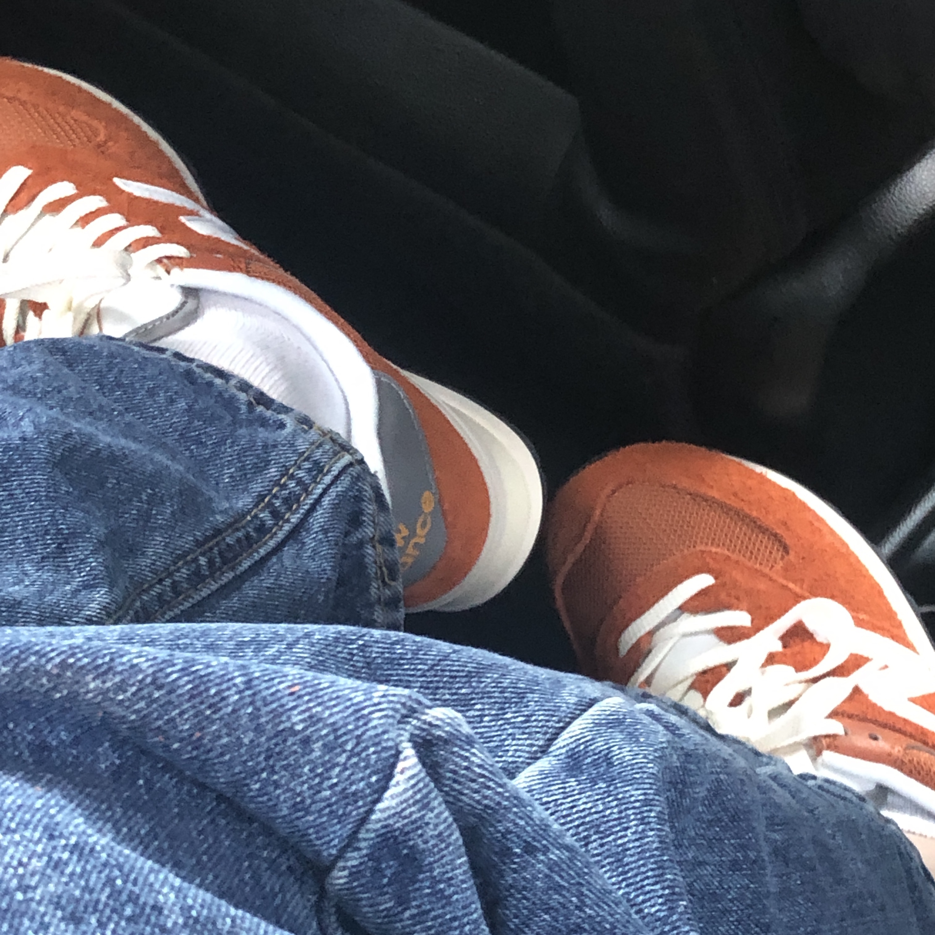 New Balance 574 Heritage Orange Burst White 착용 스타일