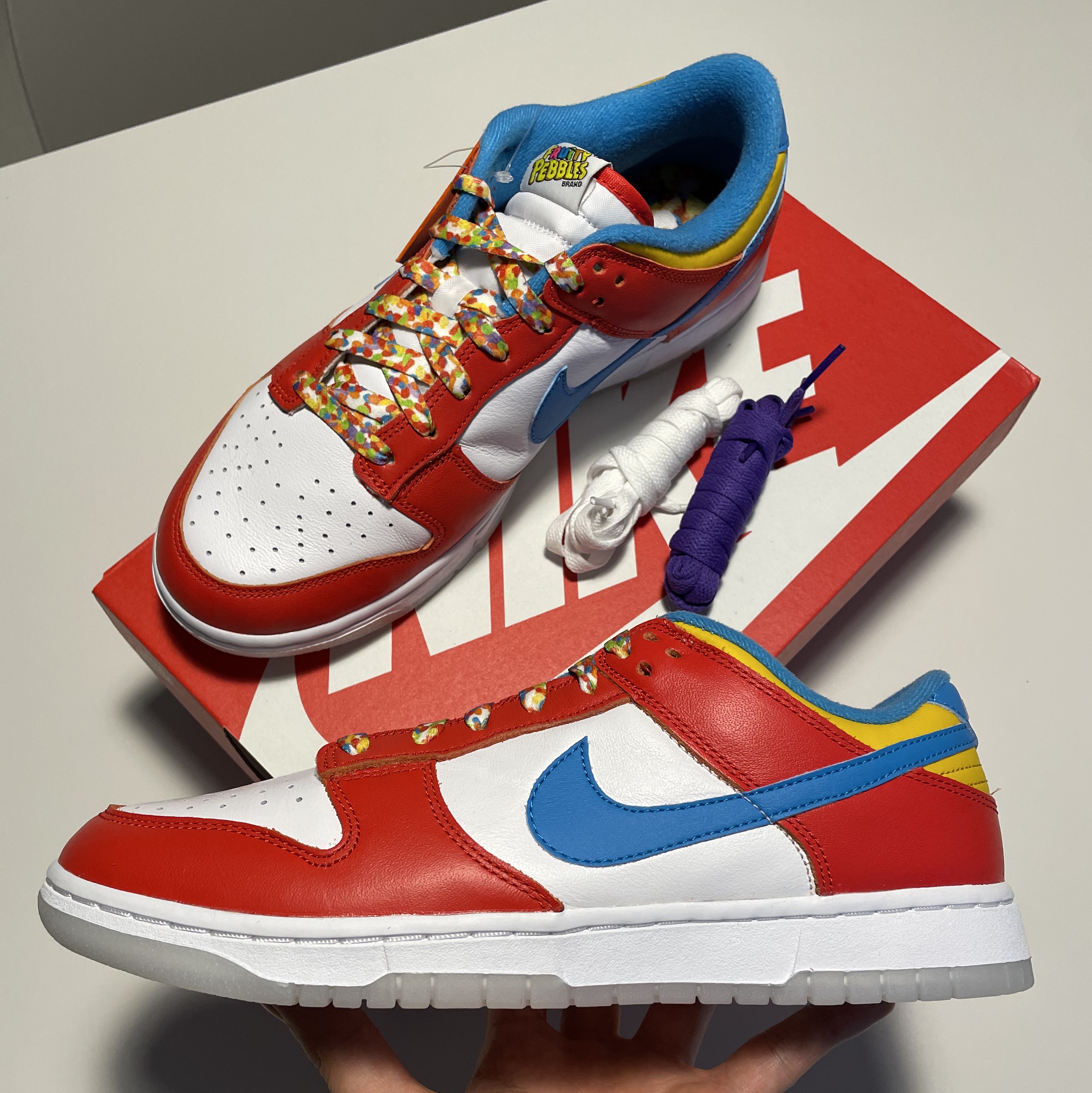 Nike x LeBron James x Fruity Pebbles Dunk Low QS Habanero Red 착용 스타일