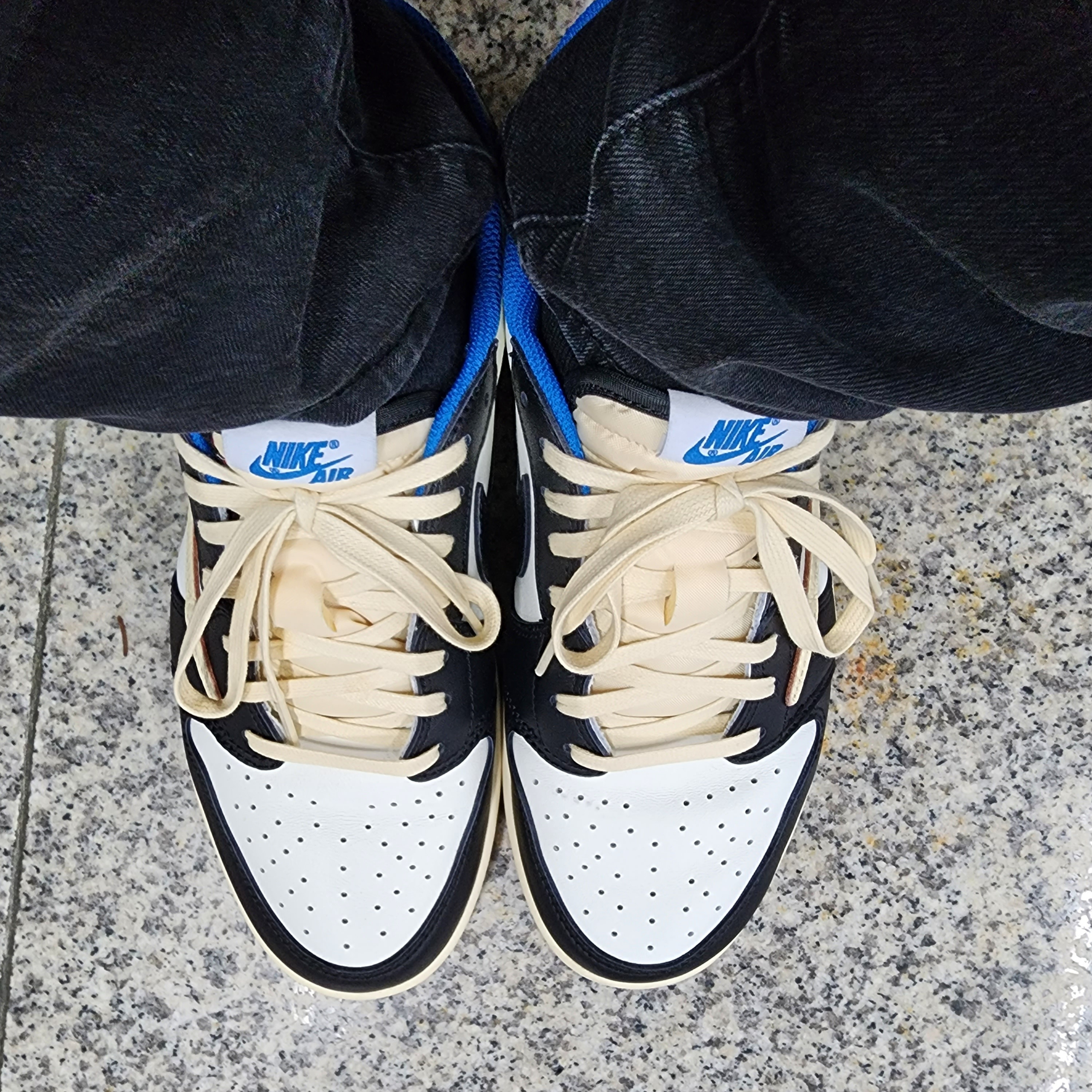 Jordan 1 x Travis Scott x Fragment Retro Low OG SP Military Blue 착용 스타일