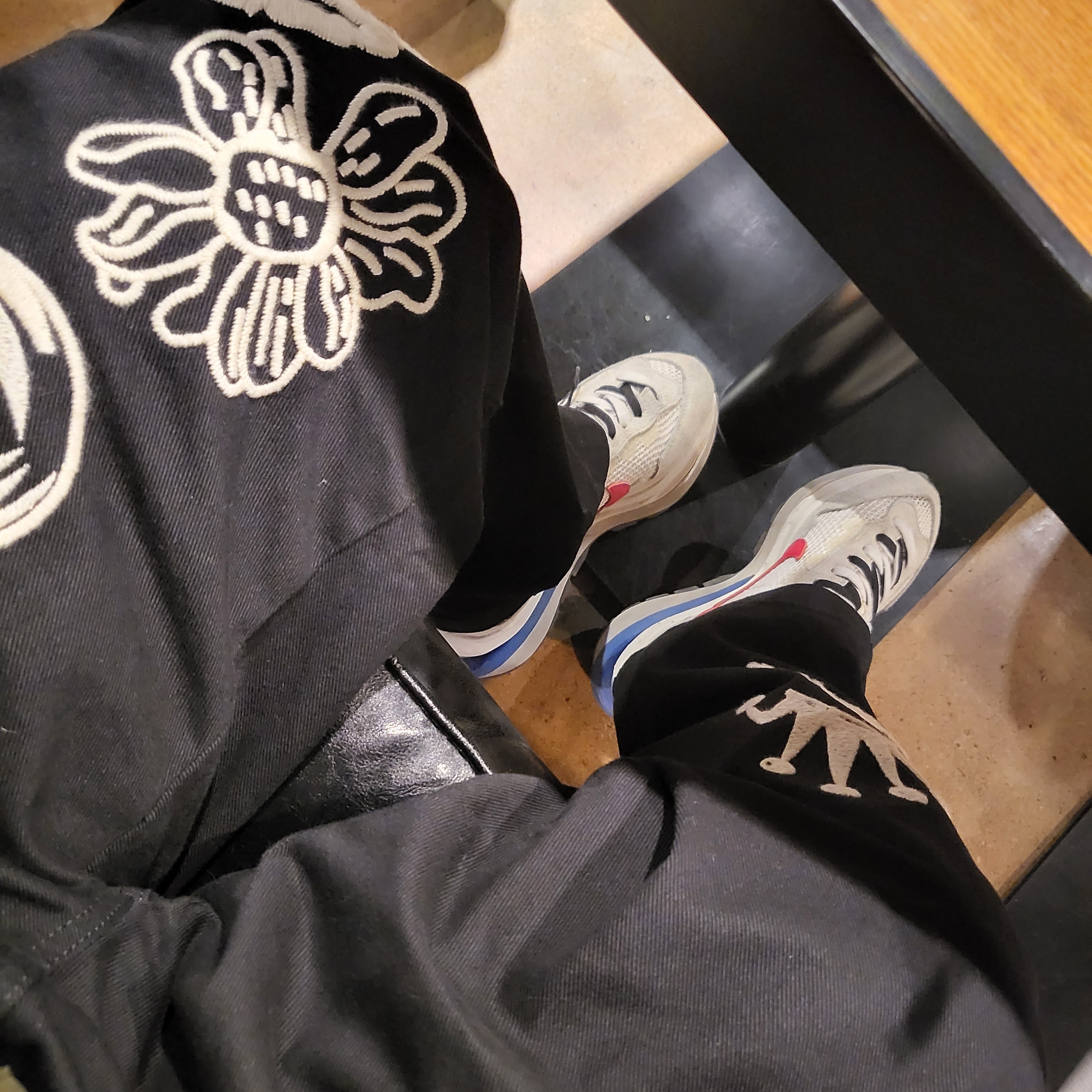 Stussy Noma Icon Beach Pants Washed Black, Nike x Sacai VaporWaffle Royal Fuchsia 착용 스타일 - 2