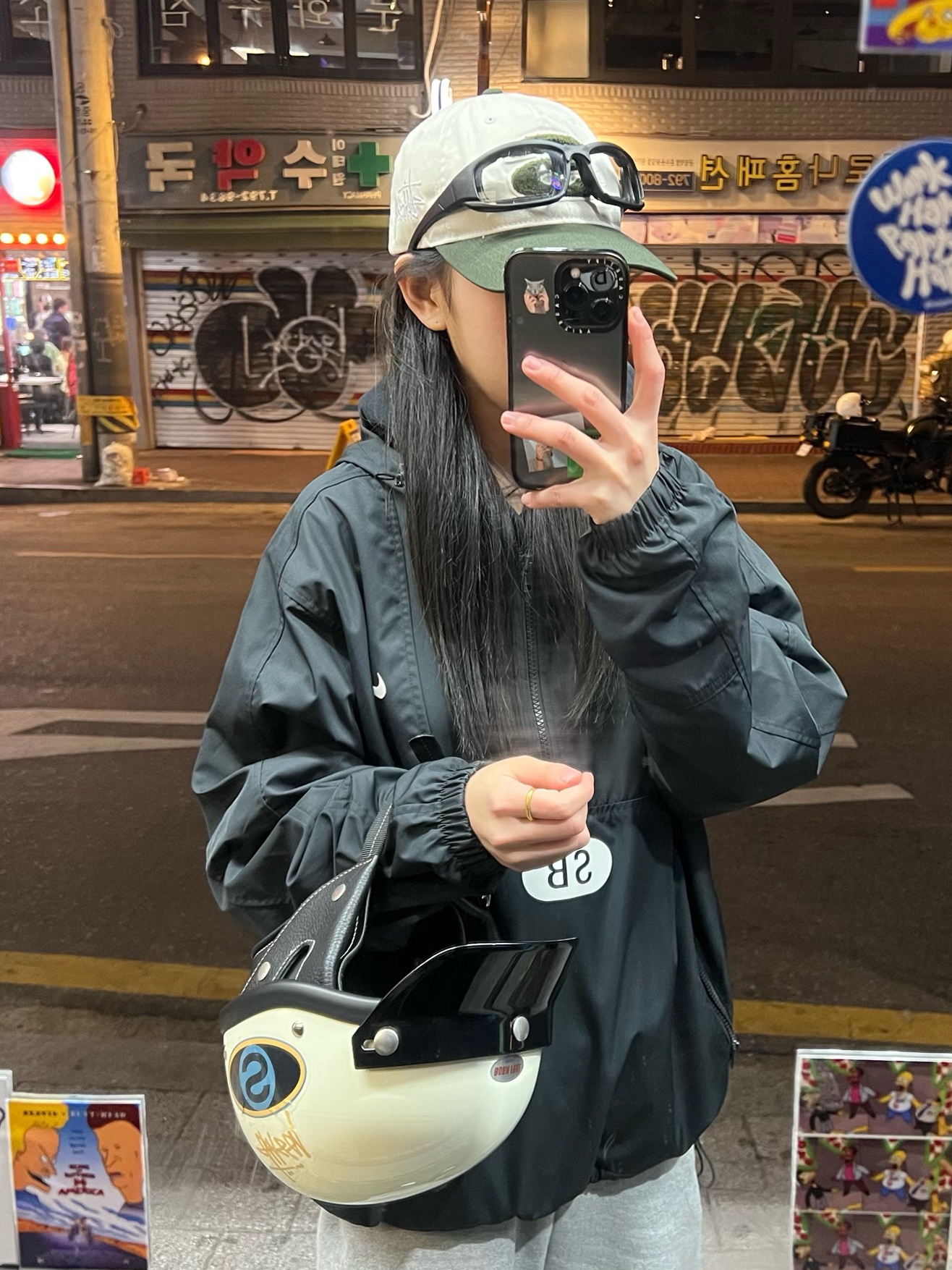 Stussy Chenille S Low Pro Cap Bone, Apple iPhone 14 Pro 256GB Space Black (Korean Ver.) 착용 스타일