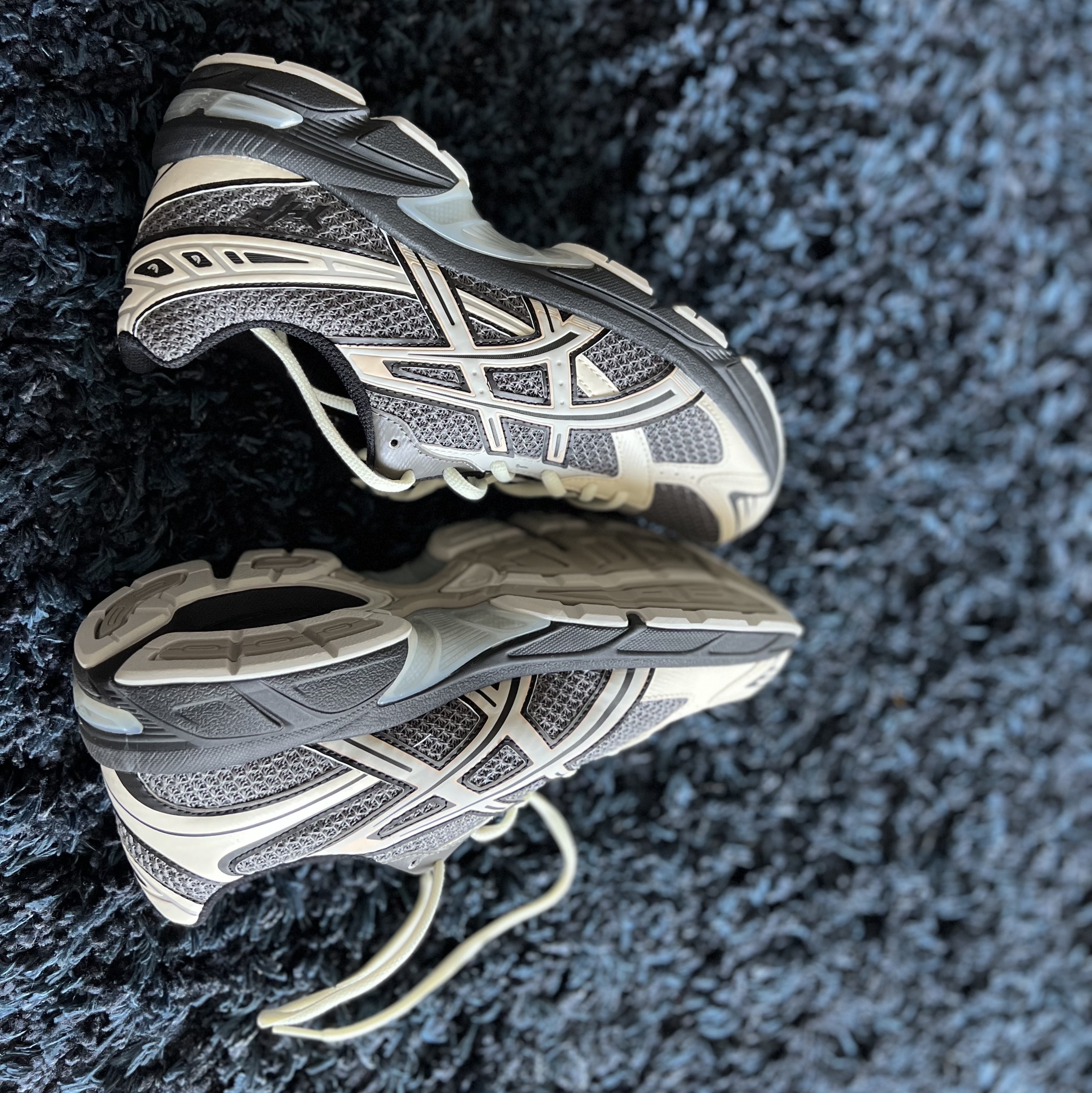 Asics x I4P Gel-1130 Mink Glacier Grey 착용 스타일 - 1