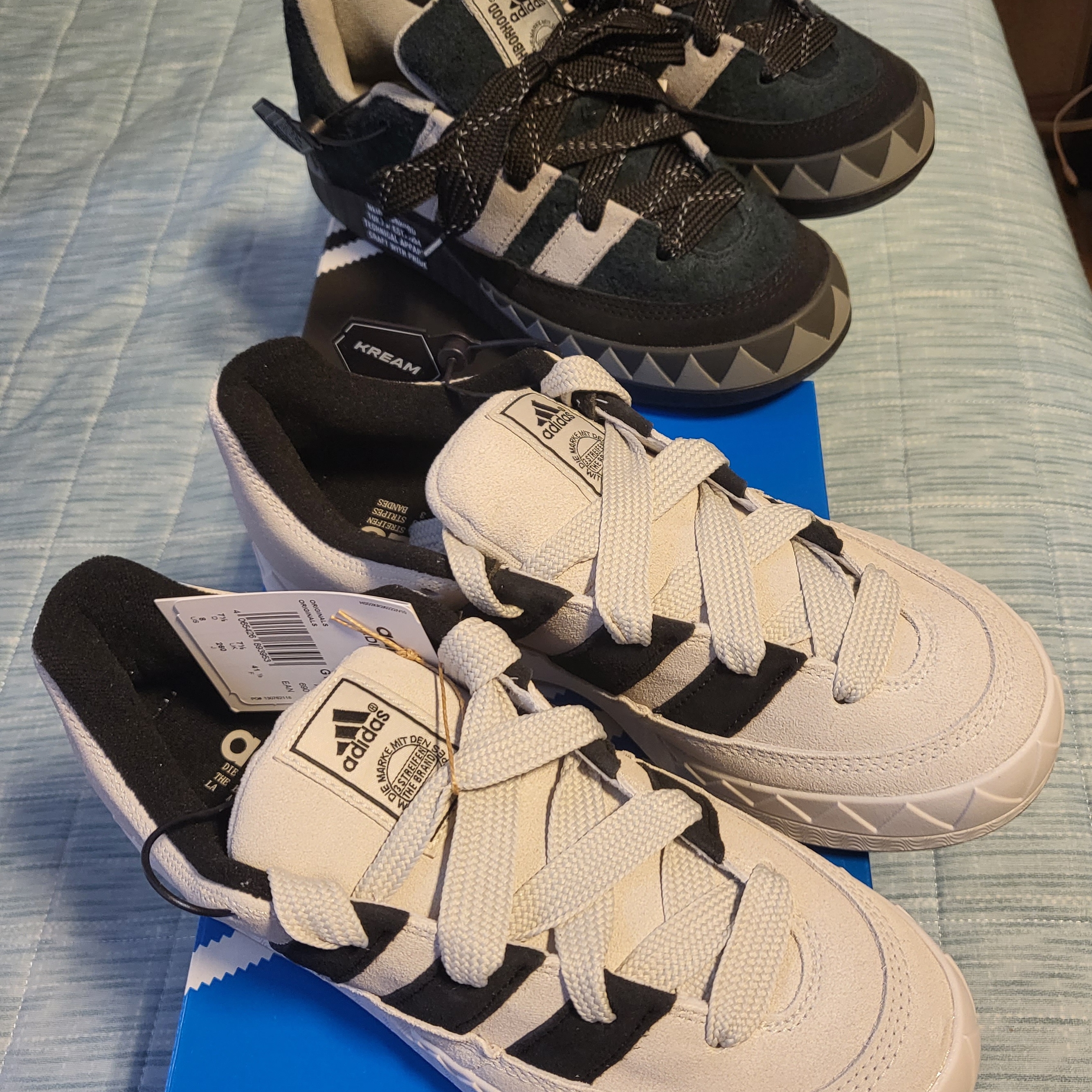 Adidas Adimatic Grey One, Adidas x Neighborhood Adimatic Core Black 착용 스타일 - 1