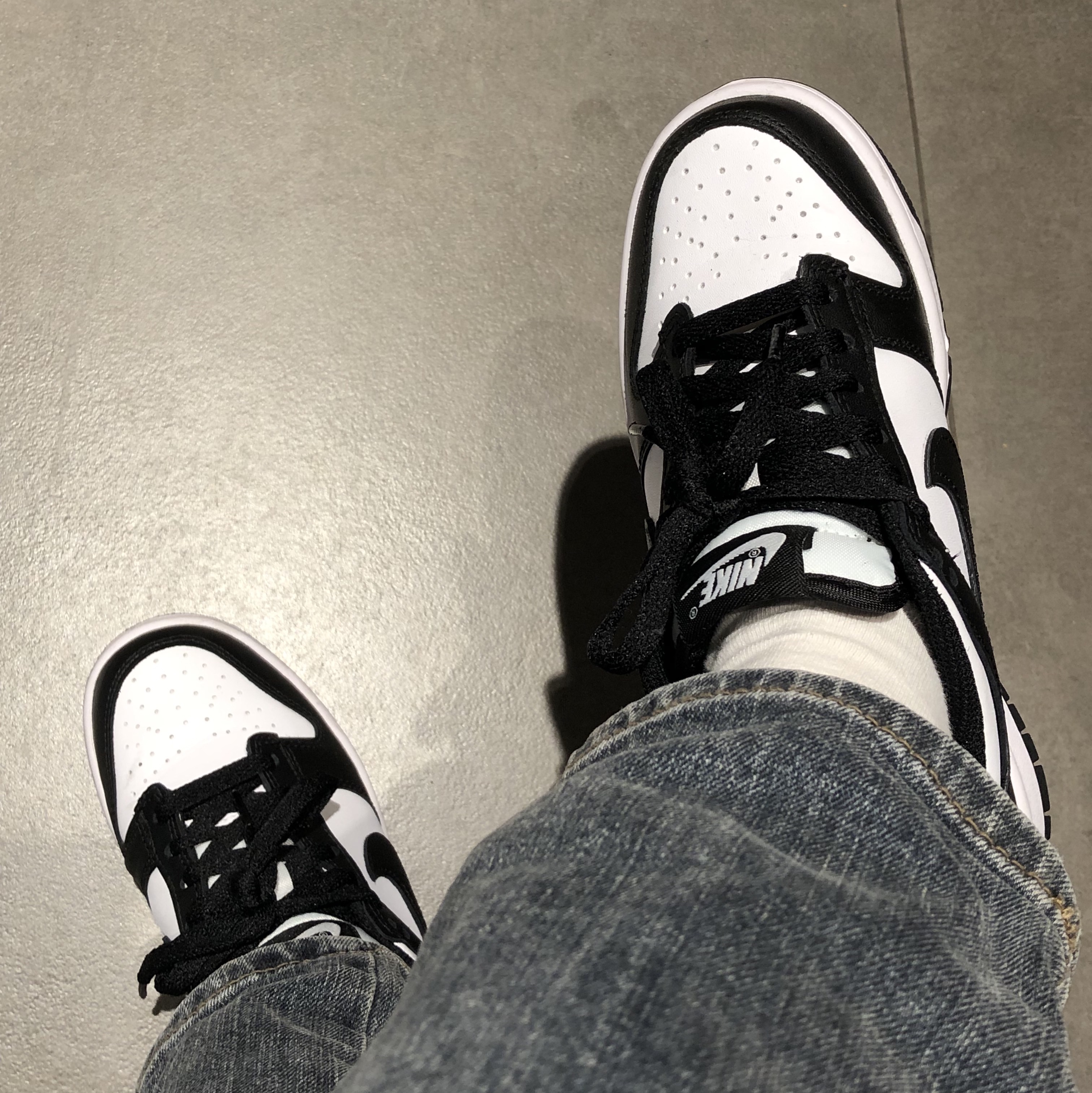(GS) Nike Dunk Low Black 착용 스타일