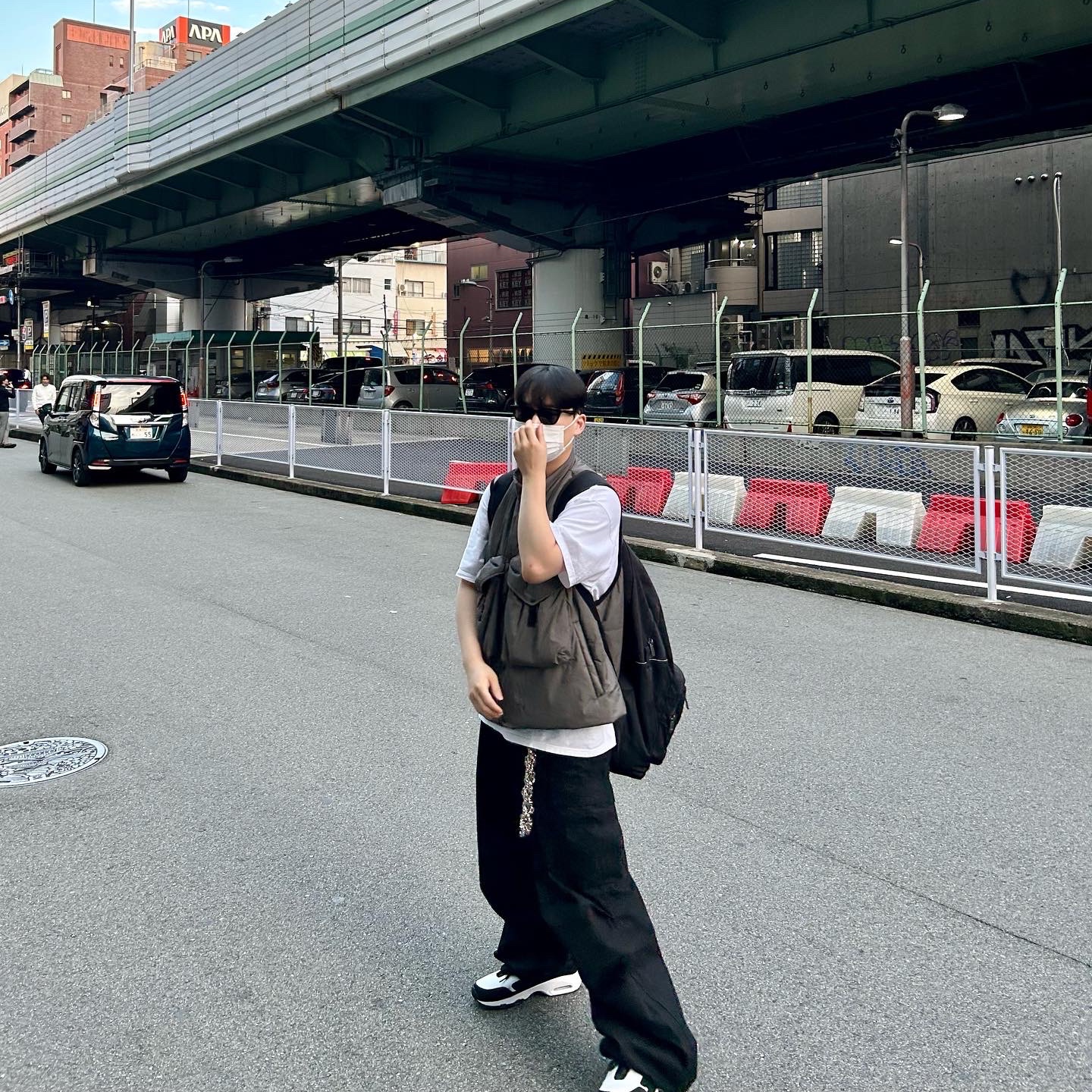 Nike x Comme des Garcons Homme Plus Air Max Sunder SP White Black 착용 스타일 - 3