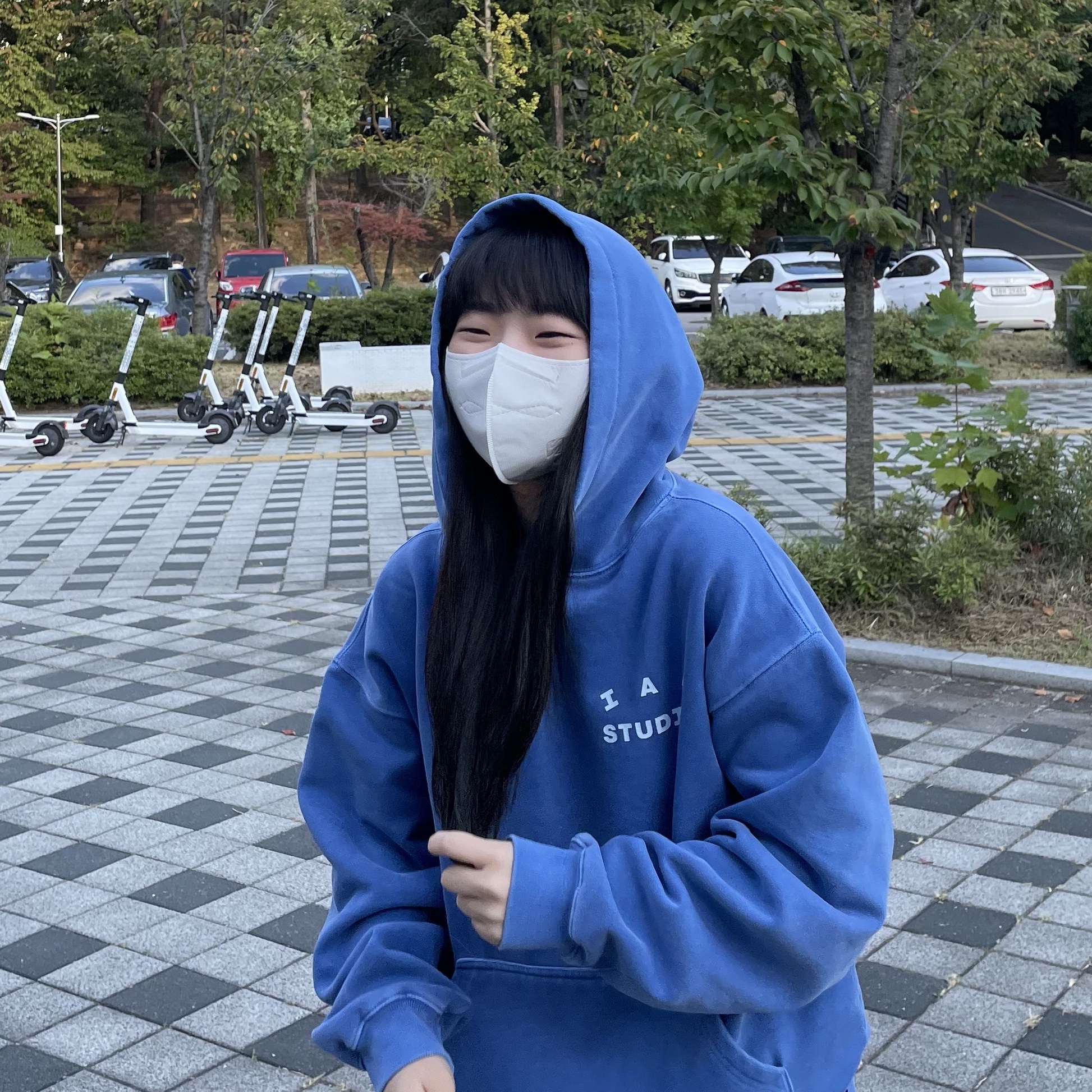 IAB Studio Pigment Hoodie Royal Blue - 22FW, (W) Jordan 1 Mid Sail and Worn Blue 착용 스타일 - 3