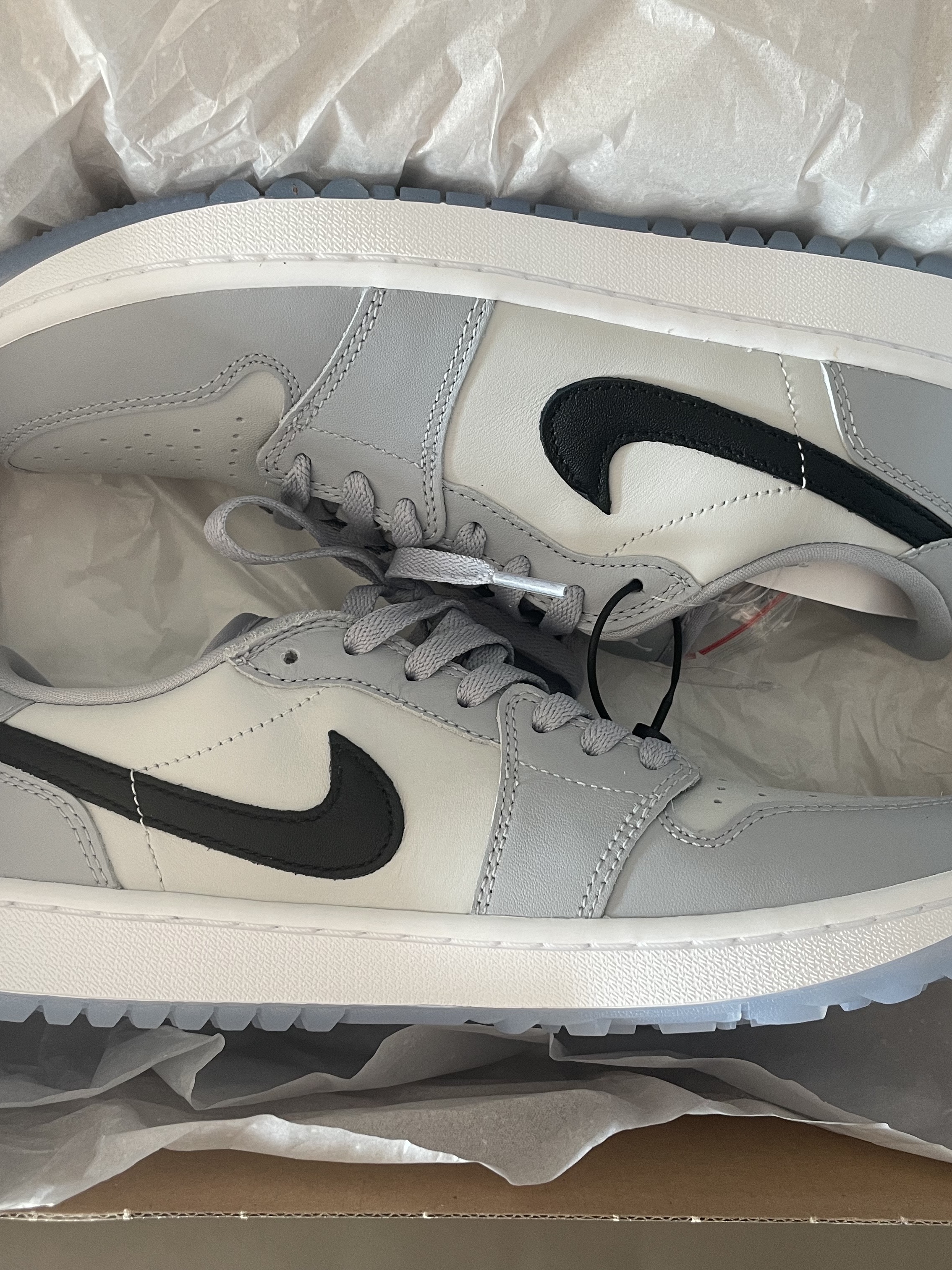 Jordan 1 Low Golf Wolf Grey 착용 스타일