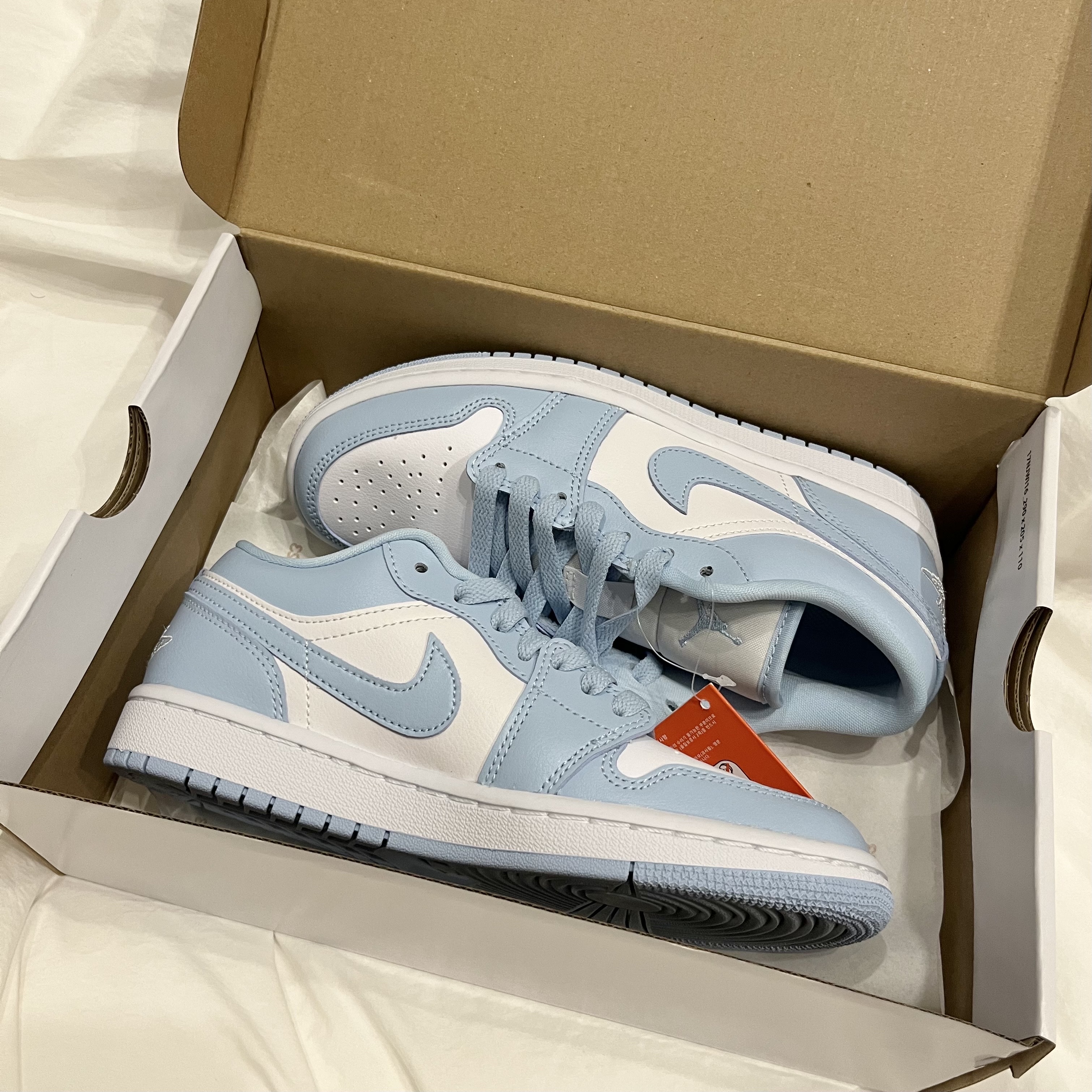 (W) Jordan 1 Low White Ice Blue 착용 스타일 - 3