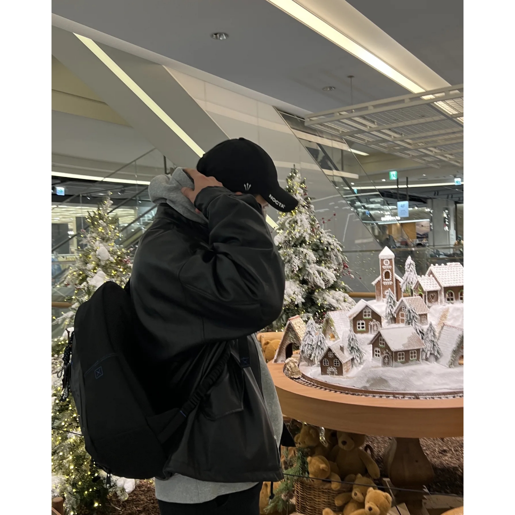 Nike x Drake Nocta Golf Cap Black, Nike x Supreme Air Force 1 Low White 착용 스타일 - 3
