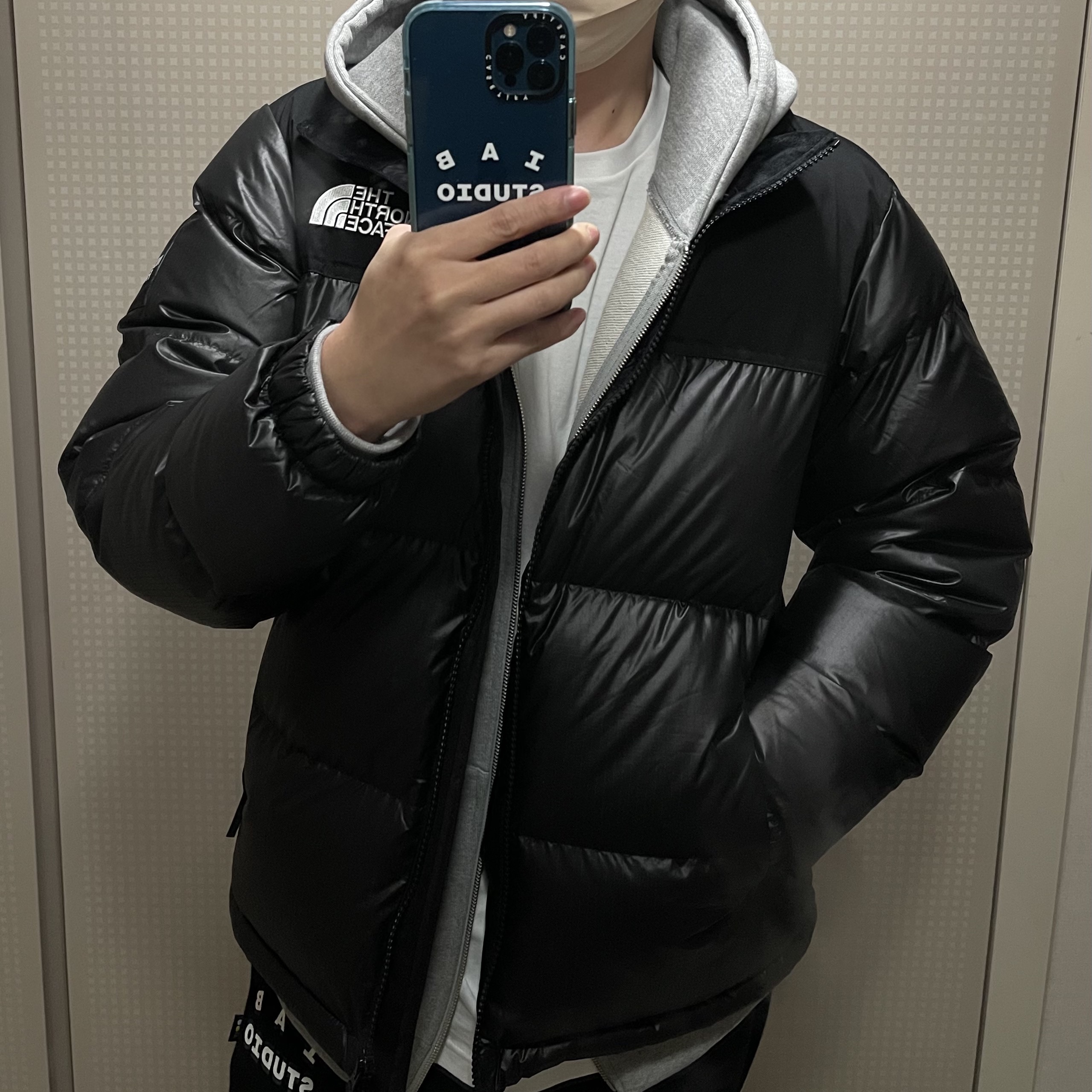 IAB Studio Zip-Up Hoodie Gray - 22FW, Casetify x IAB Studio iPhone White Logo Impact Case Sierra Blue 착용 스타일