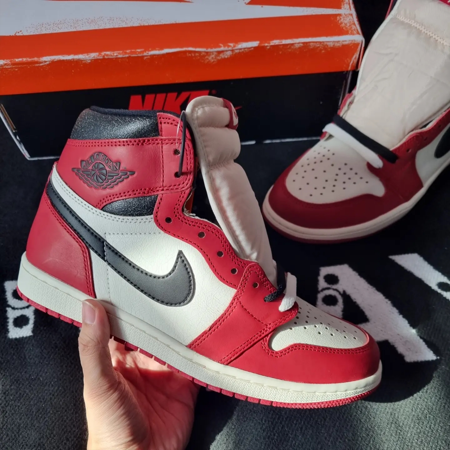 Jordan 1 Retro High OG Chicago 2022 착용 스타일 - 3