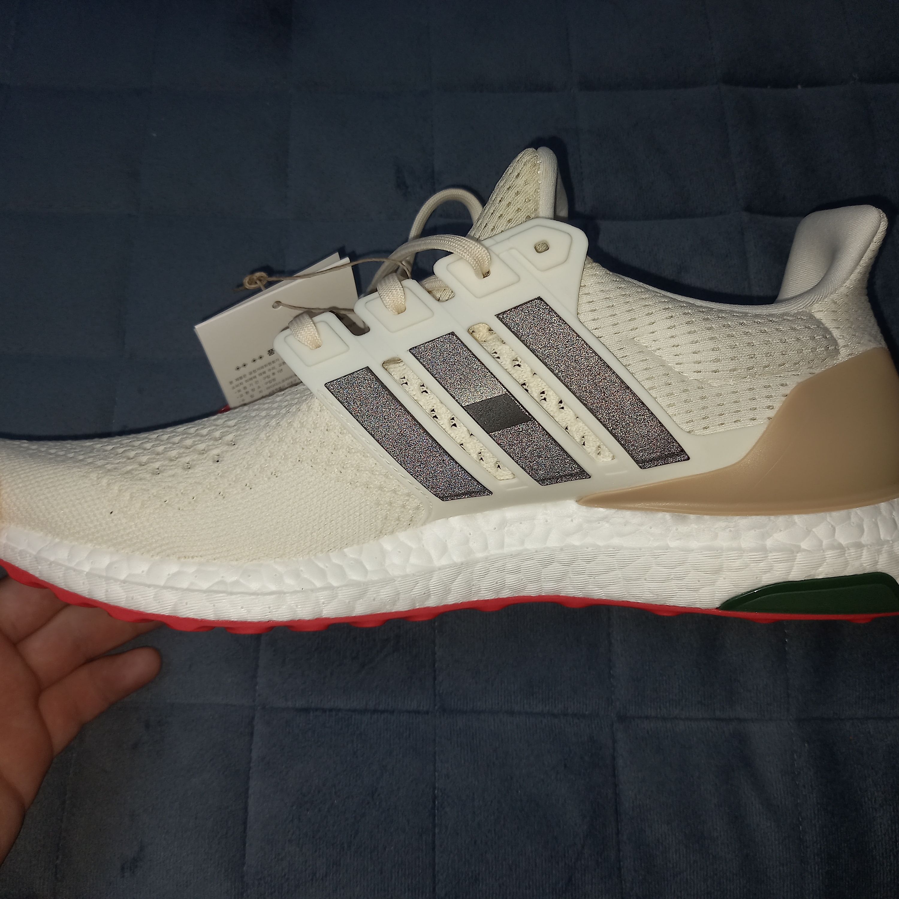 Adidas x Over The Pitch Ultraboost DNA Seoul Off White (Over The Pitch Package) 착용 스타일 - 4