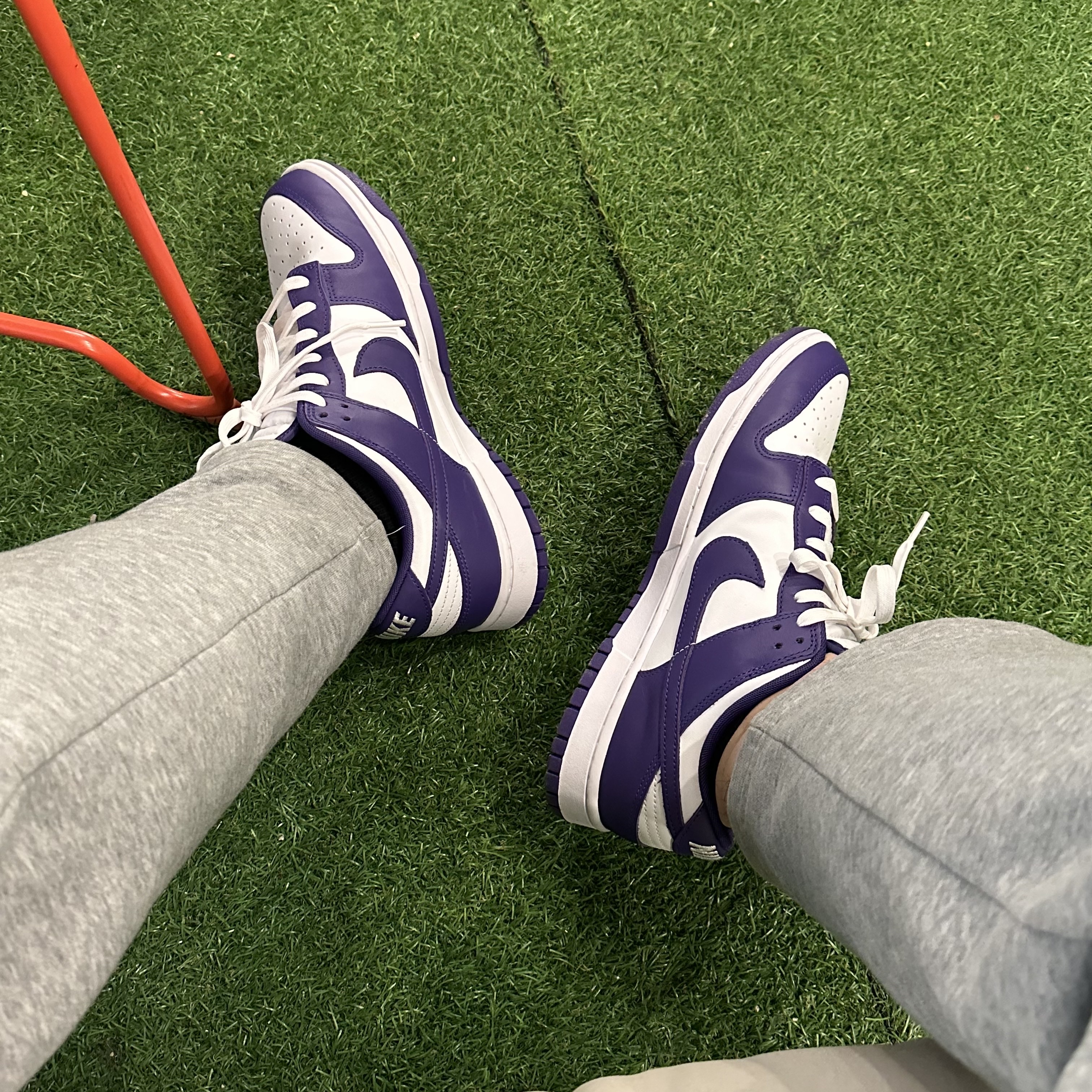 Nike Dunk Low Retro Championship Court Purple 착용 스타일