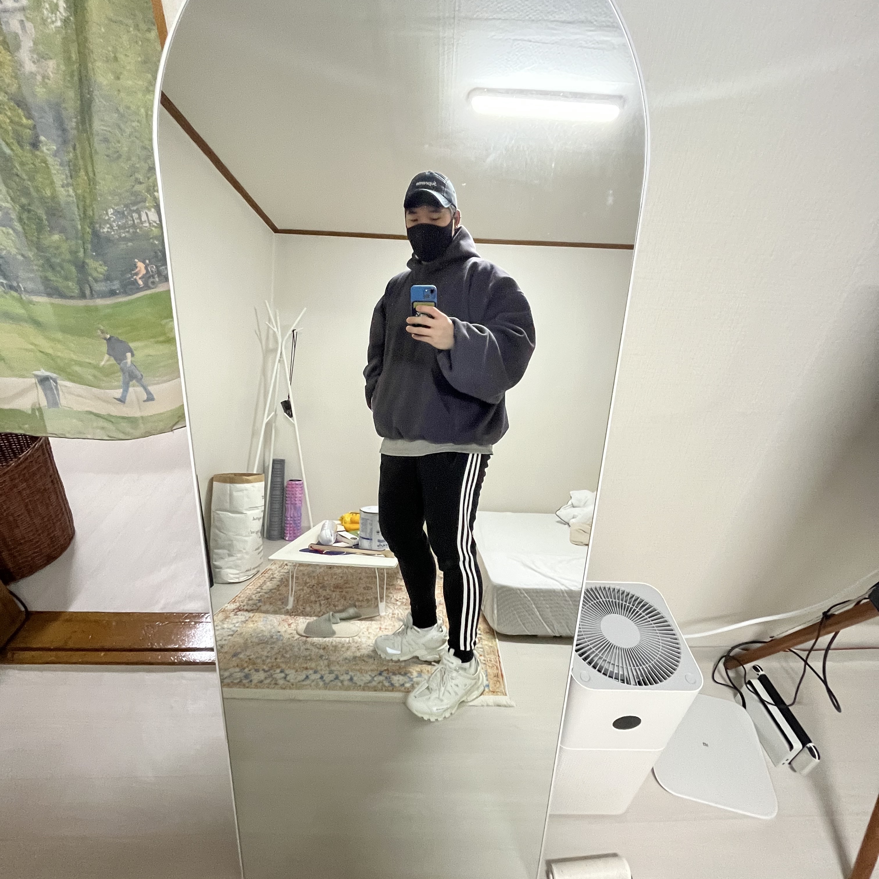 Yeezy Gap Engineered By Balenciaga Dove Hoodie Dark Grey, Balenciaga Track Sneakers White 2019 착용 스타일