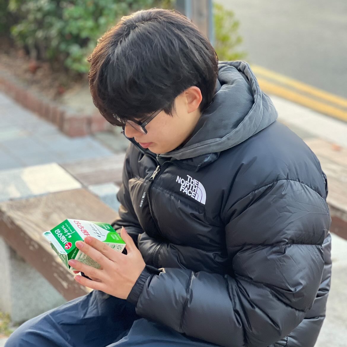 The North Face 1996 Eco Nuptse Jacket Black 착용 스타일 - 2