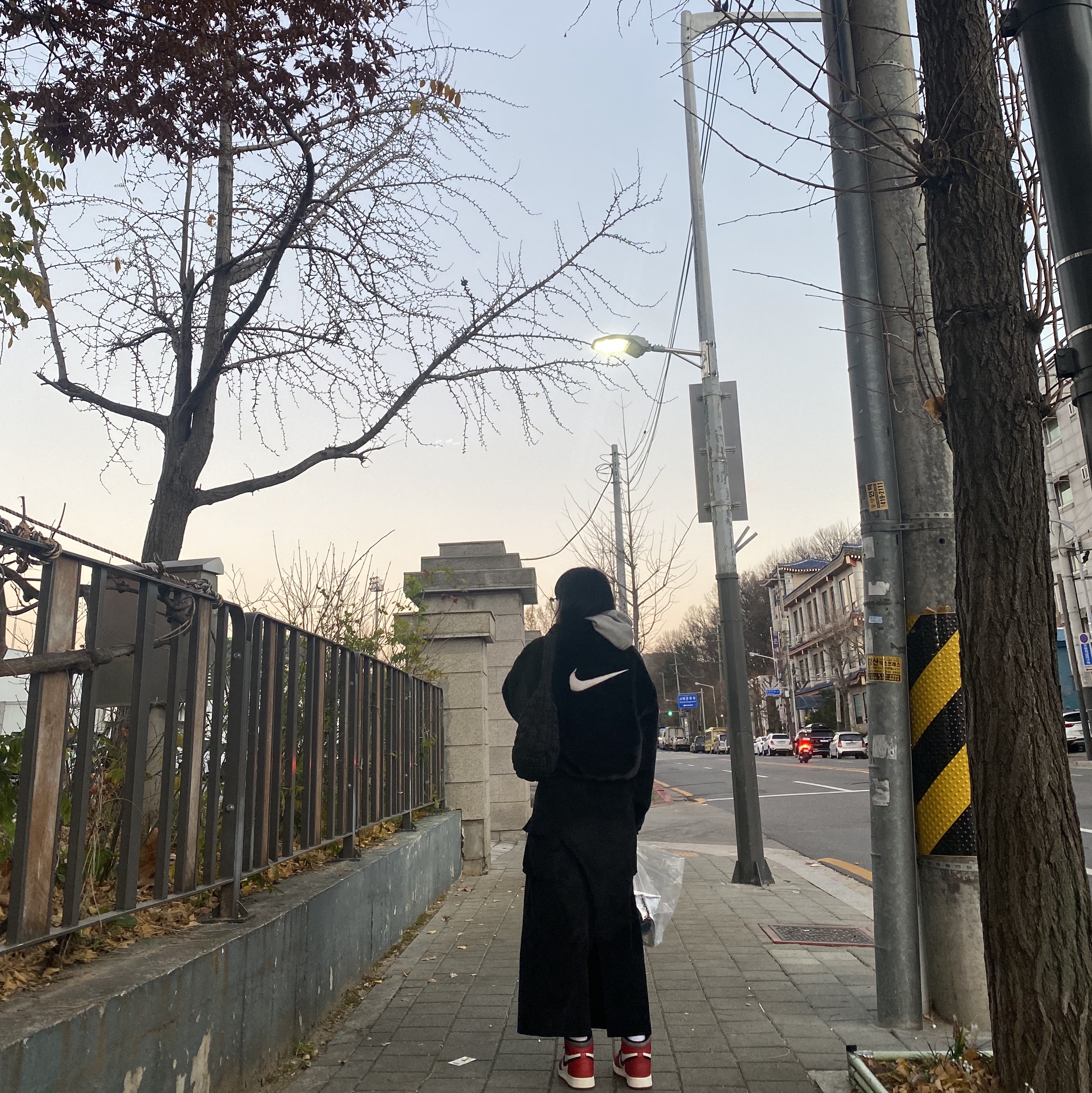 Jordan 1 Retro High OG Chicago 2022, (GS) Jordan 1 Retro High OG Chicago 2022 착용 스타일 - 1