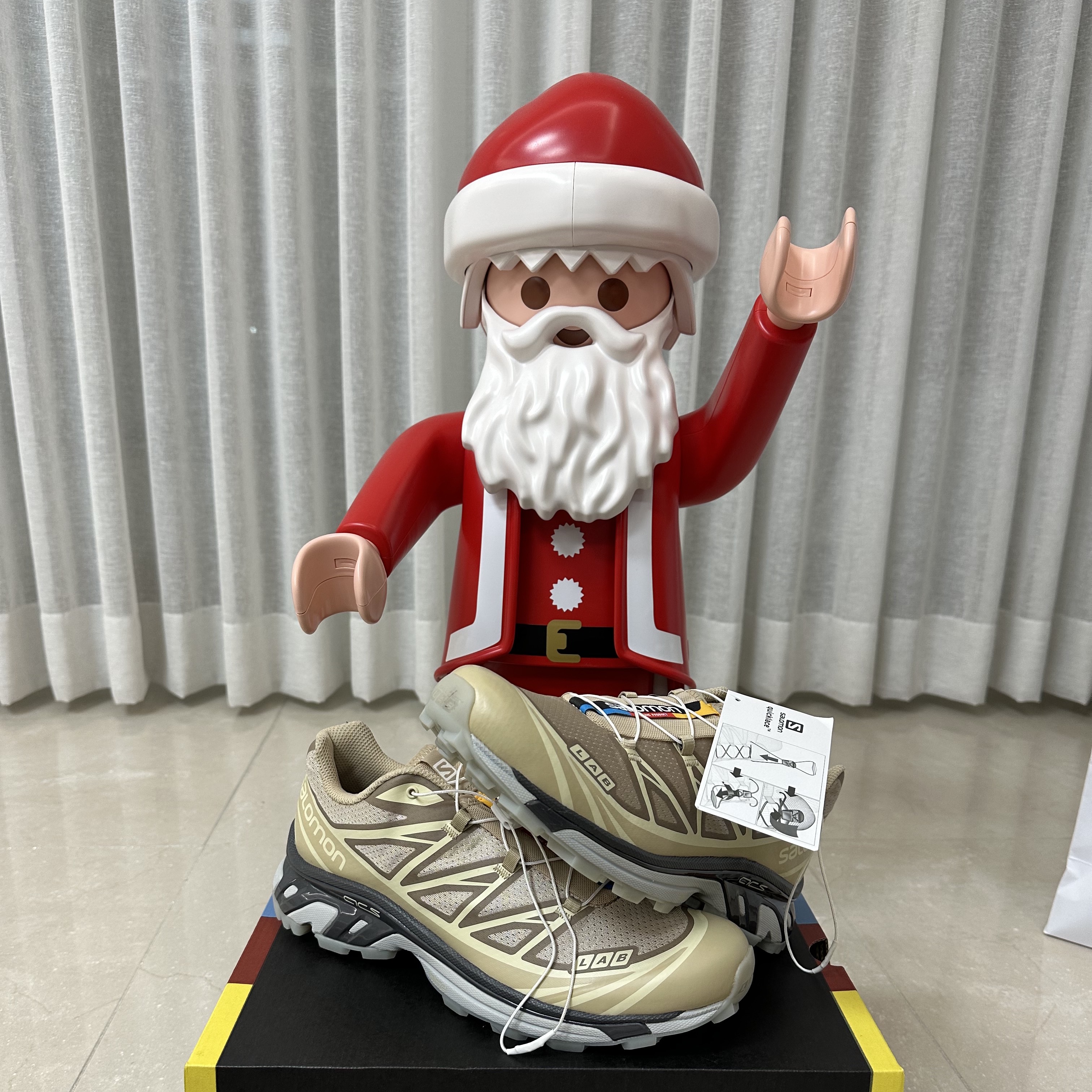 Salomon XT-6 Clear Safari Vanila Ice 착용 스타일 - 2