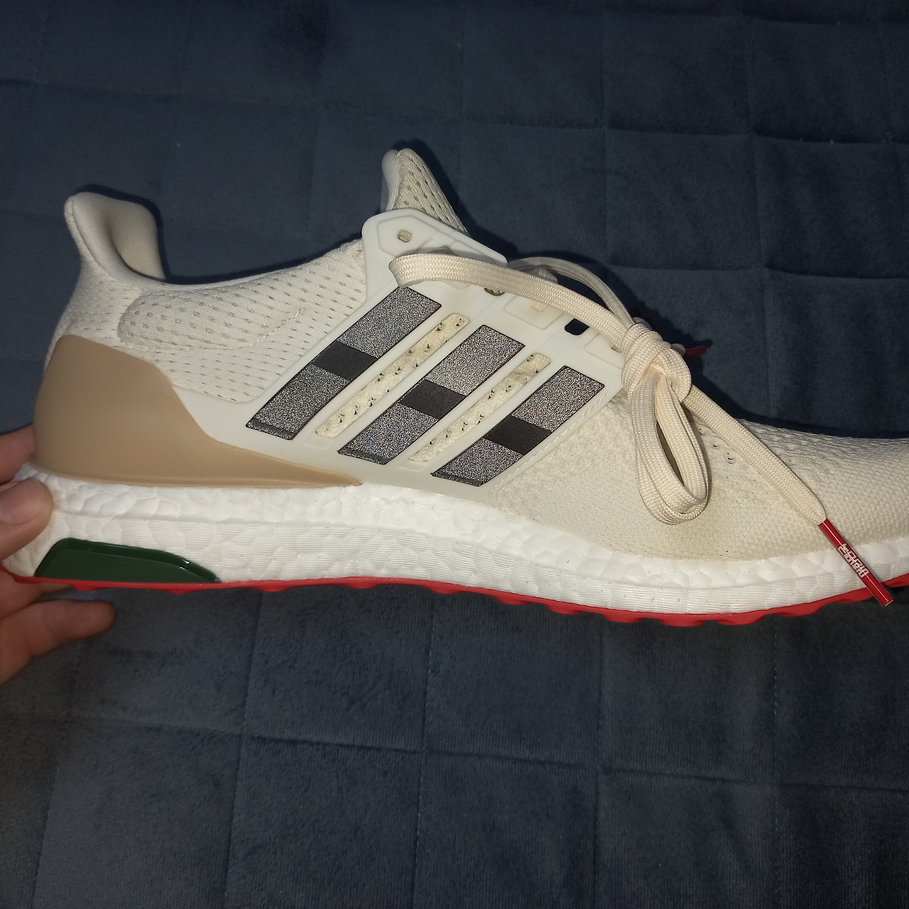 Adidas x Over The Pitch Ultraboost DNA Seoul Off White (Over The Pitch Package) 착용 스타일 - 2