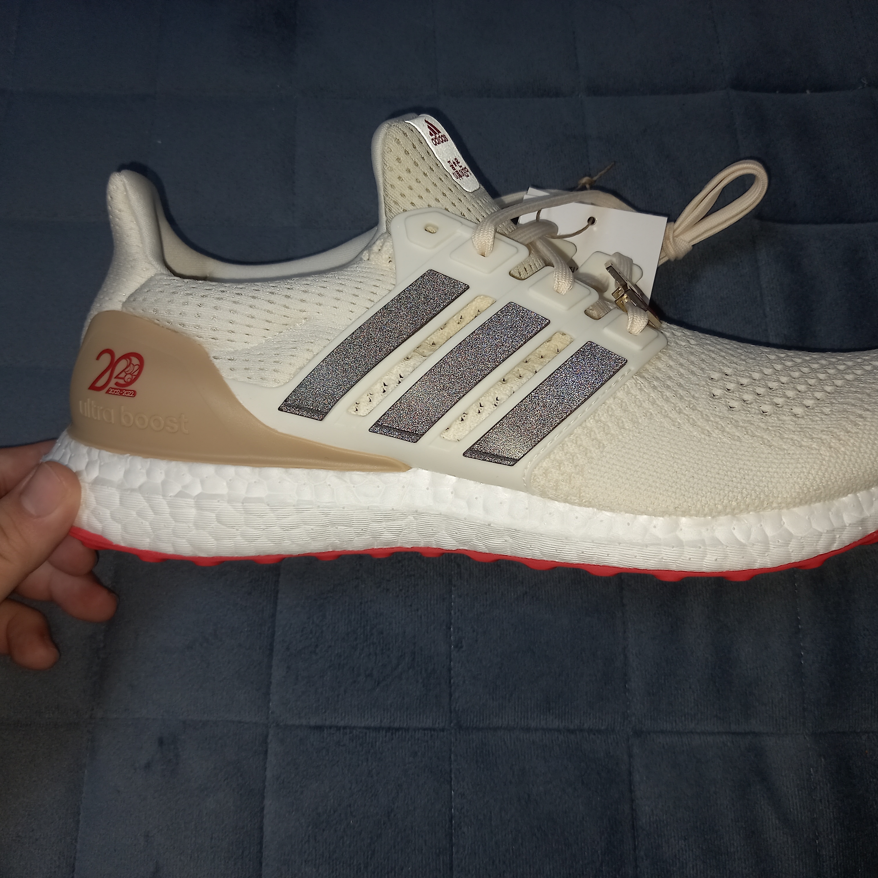 Adidas x Over The Pitch Ultraboost DNA Seoul Off White (Over The Pitch Package) 착용 스타일 - 5